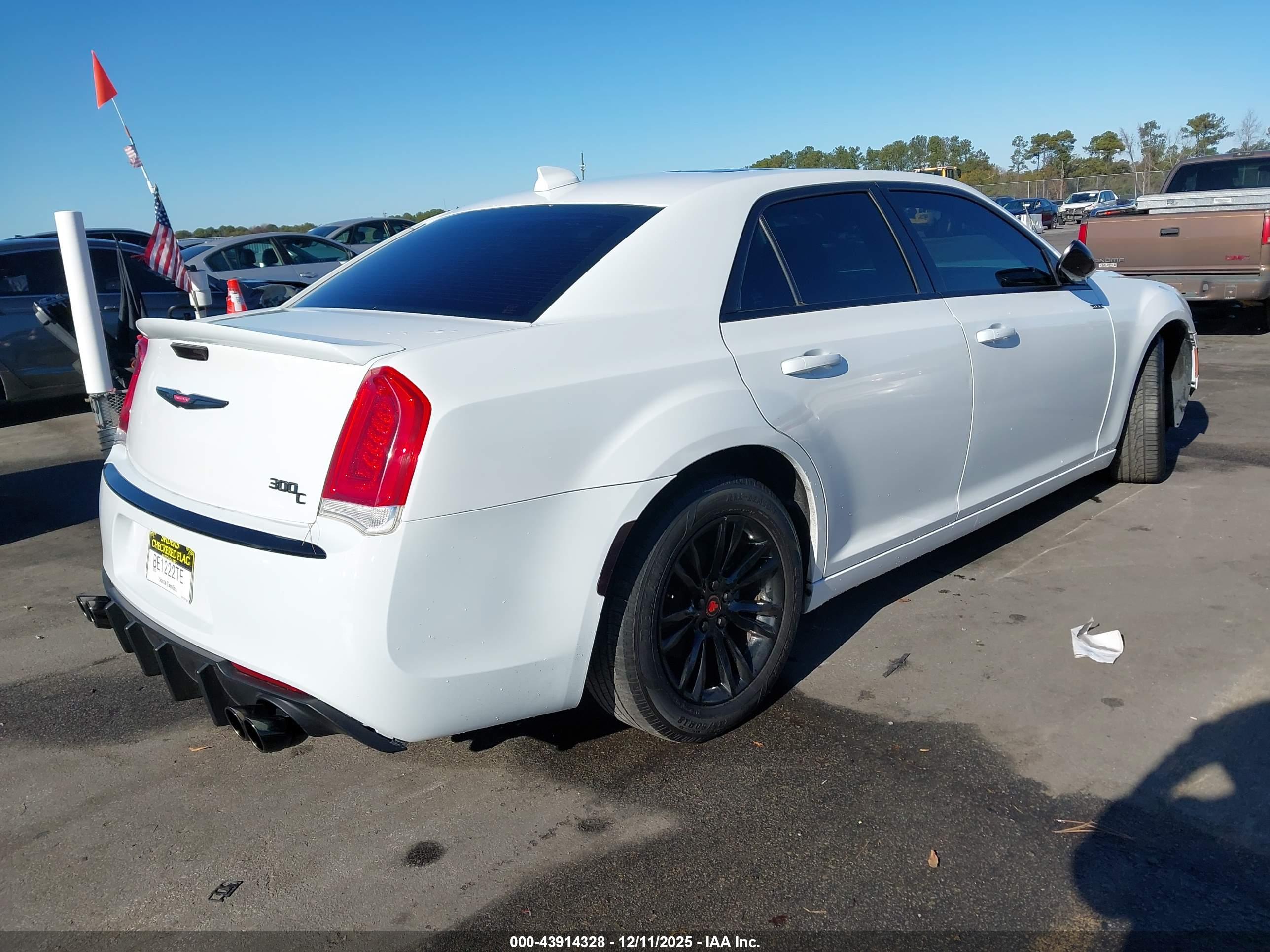 CHRYSLER 300C image 4