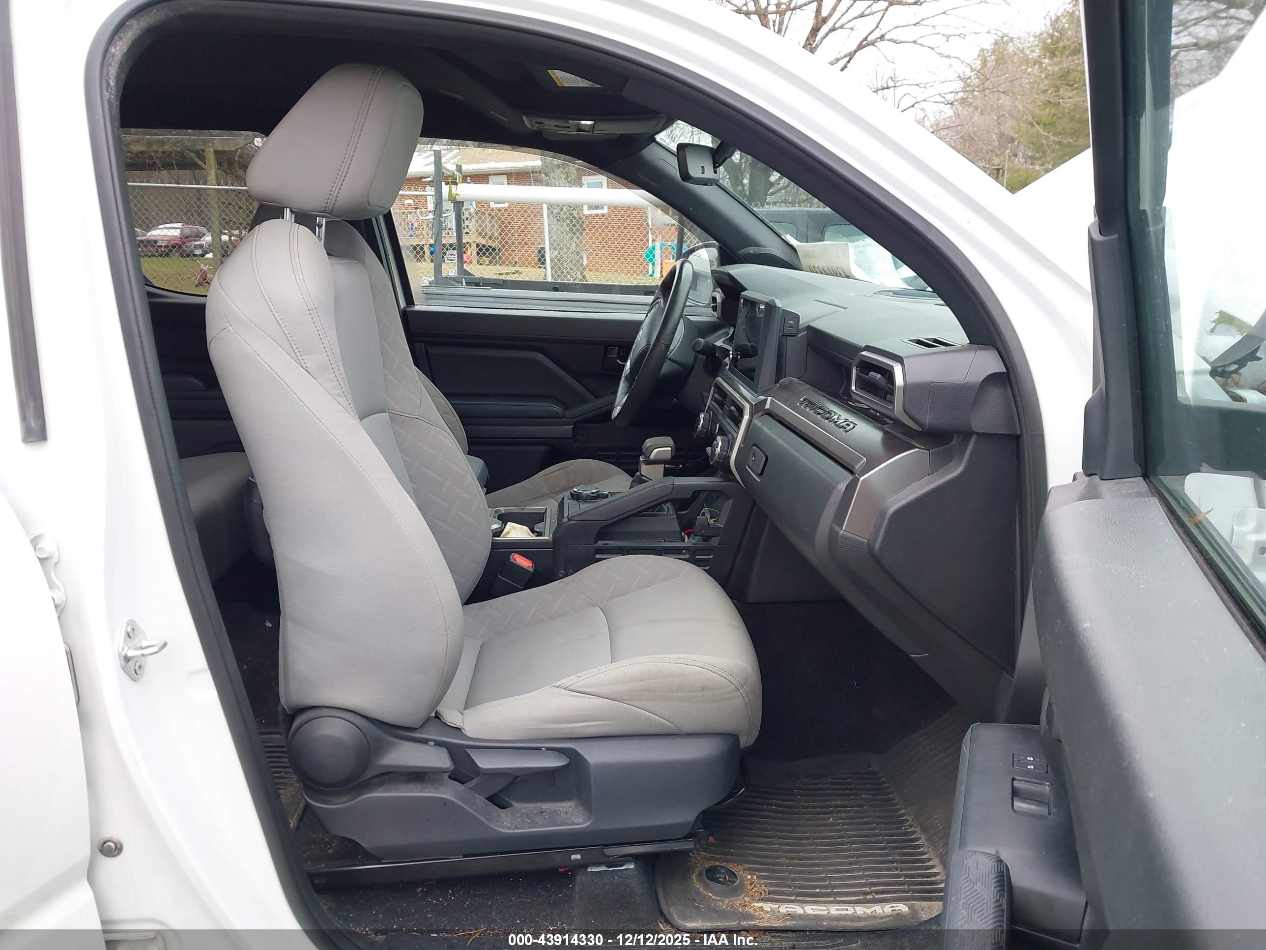 TOYOTA TACOMA image 5