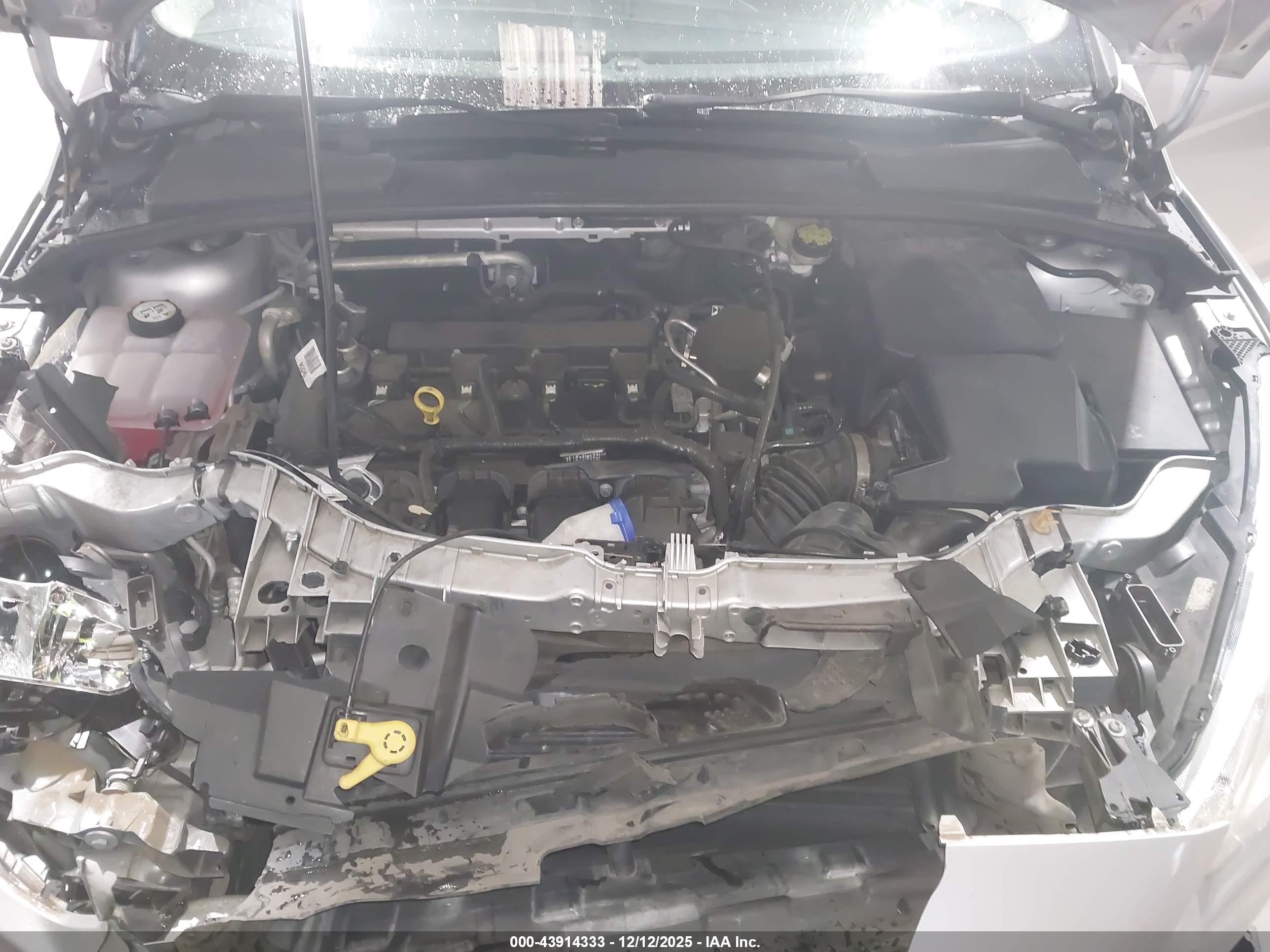 FORD FOCUS image 10