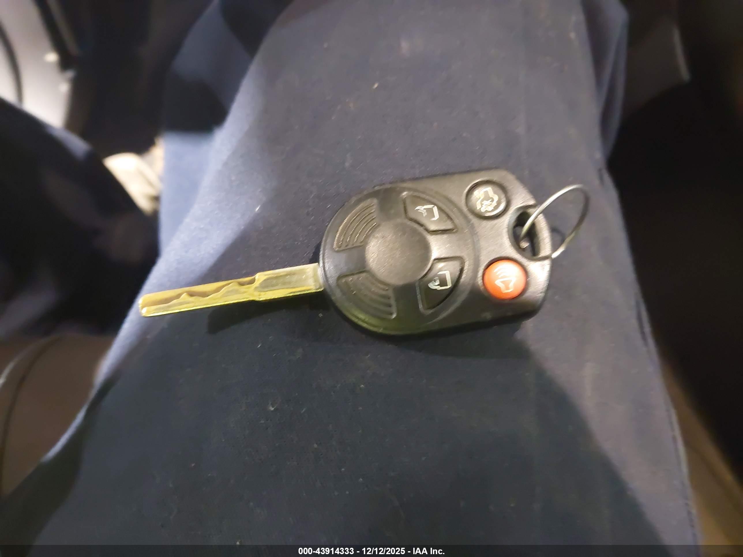 FORD FOCUS image 11