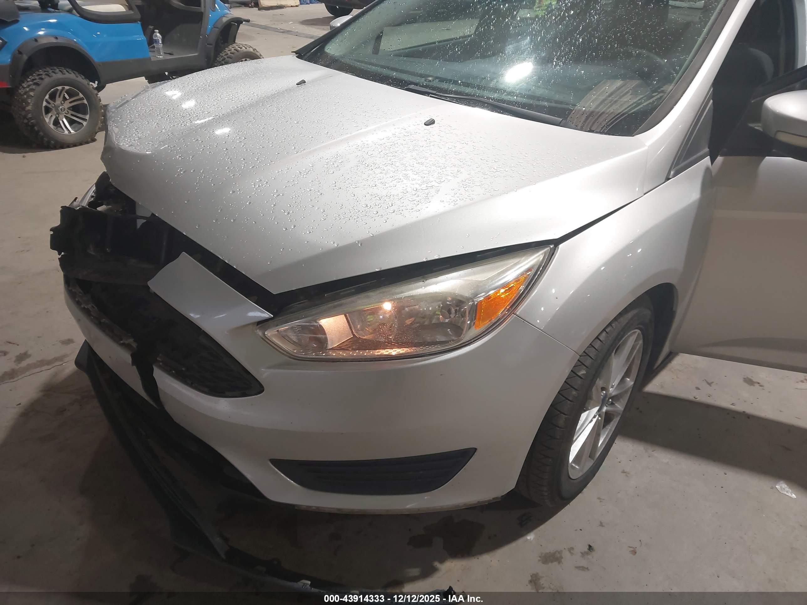 FORD FOCUS image 6