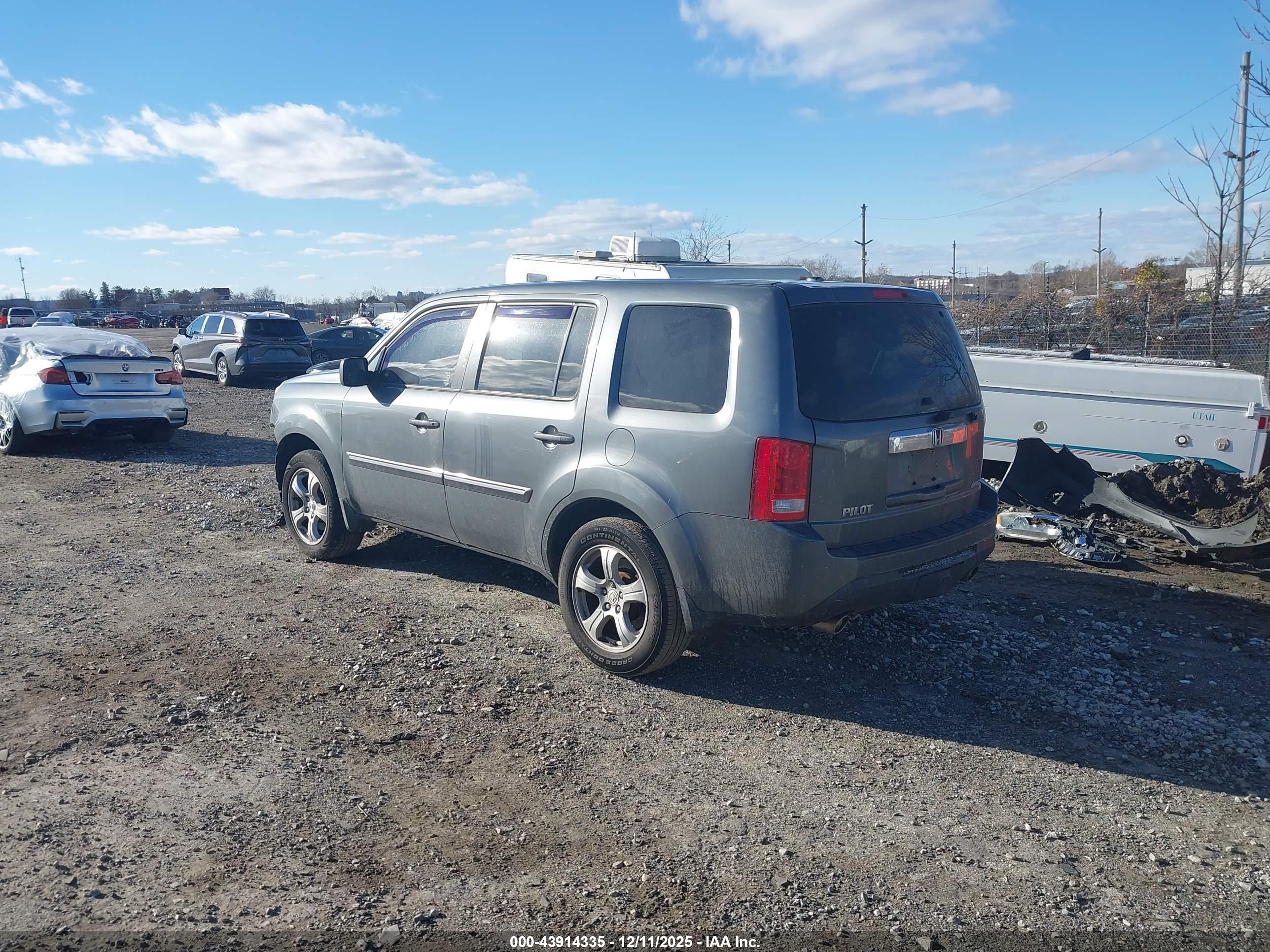 HONDA PILOT image 3