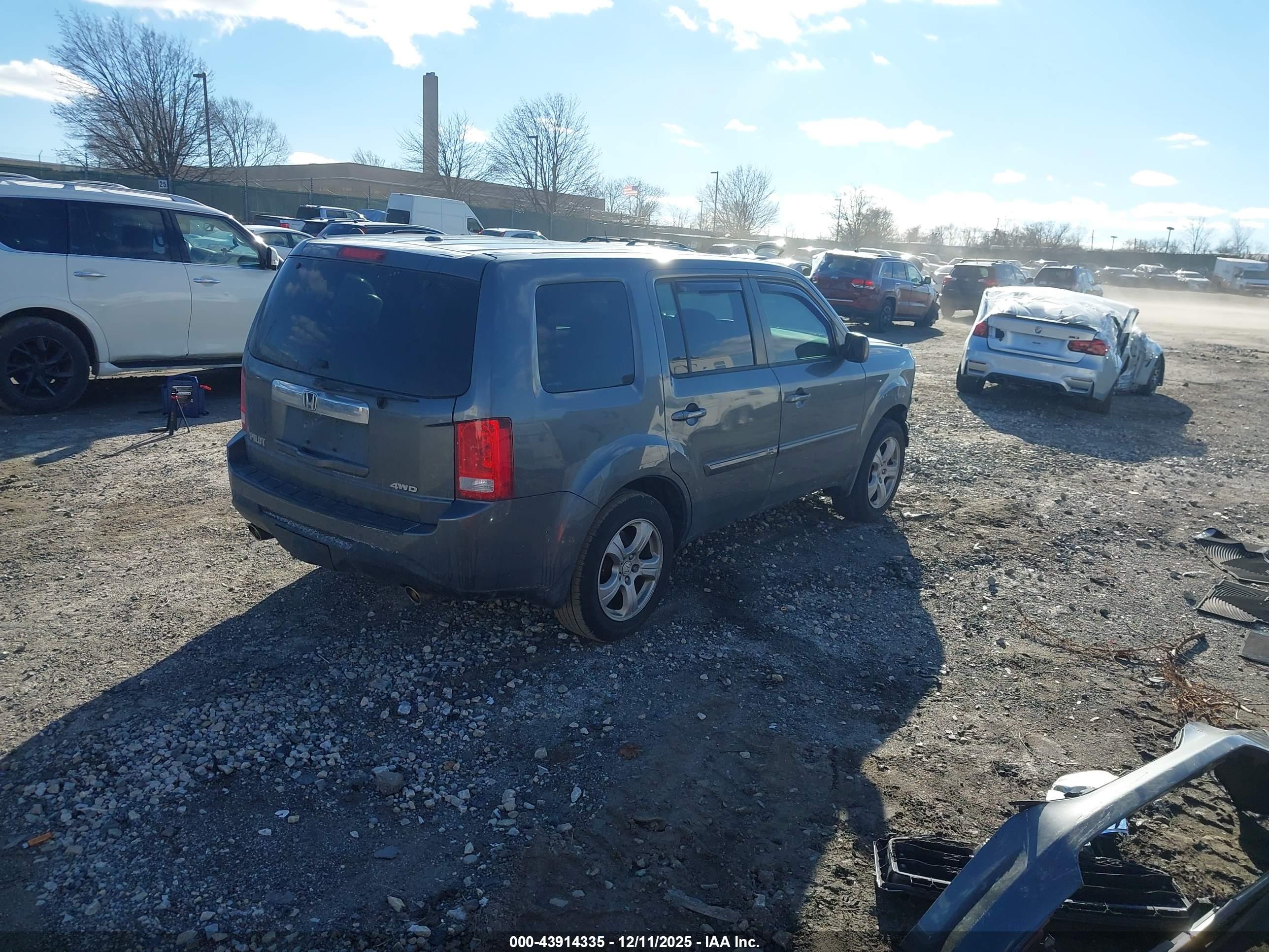 HONDA PILOT image 4