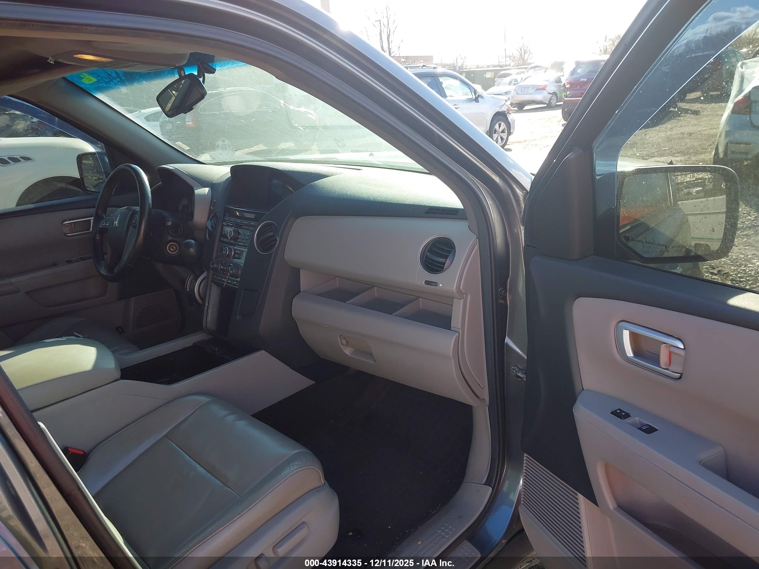 HONDA PILOT image 5