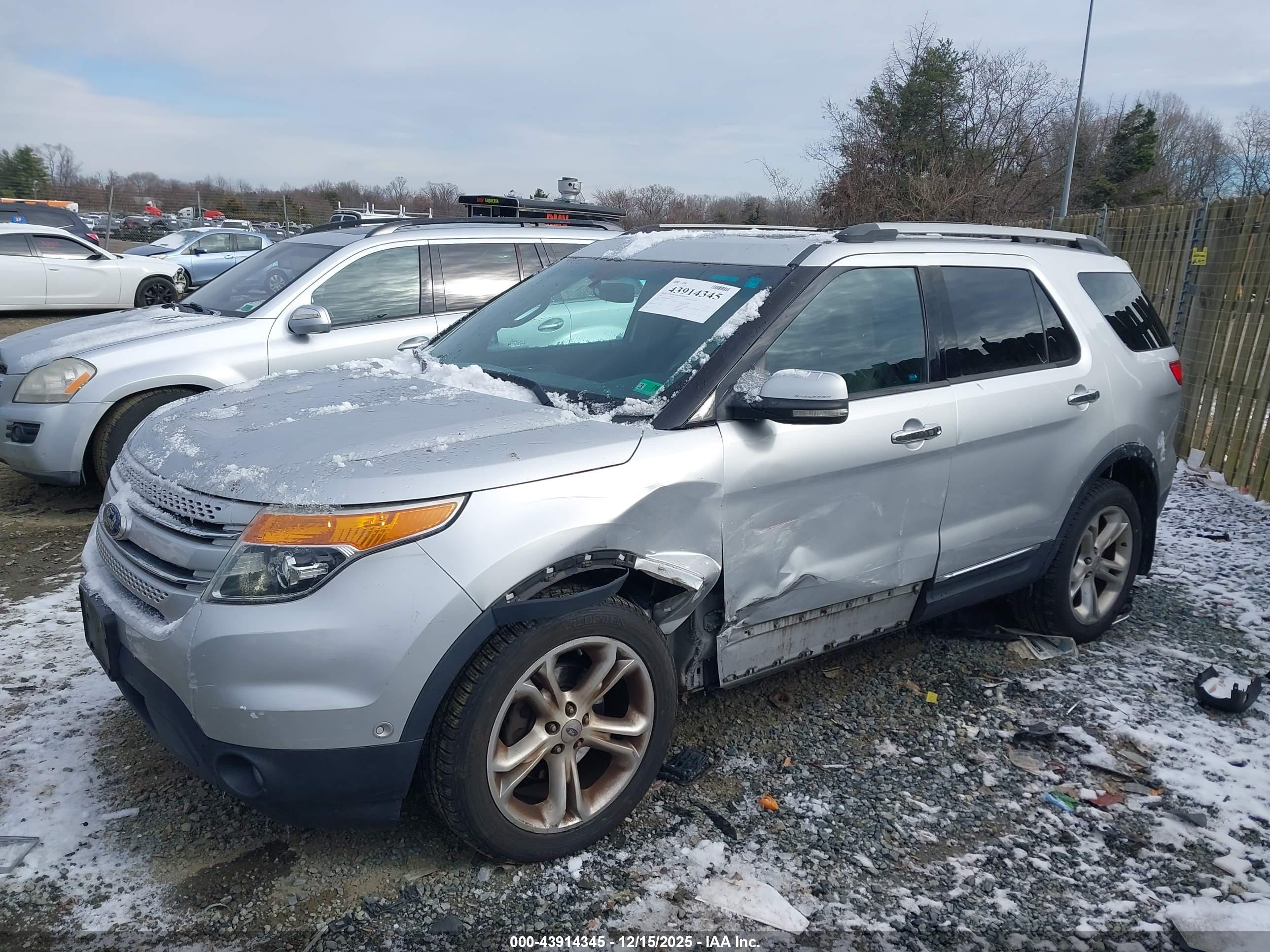 FORD EXPLORER image 2