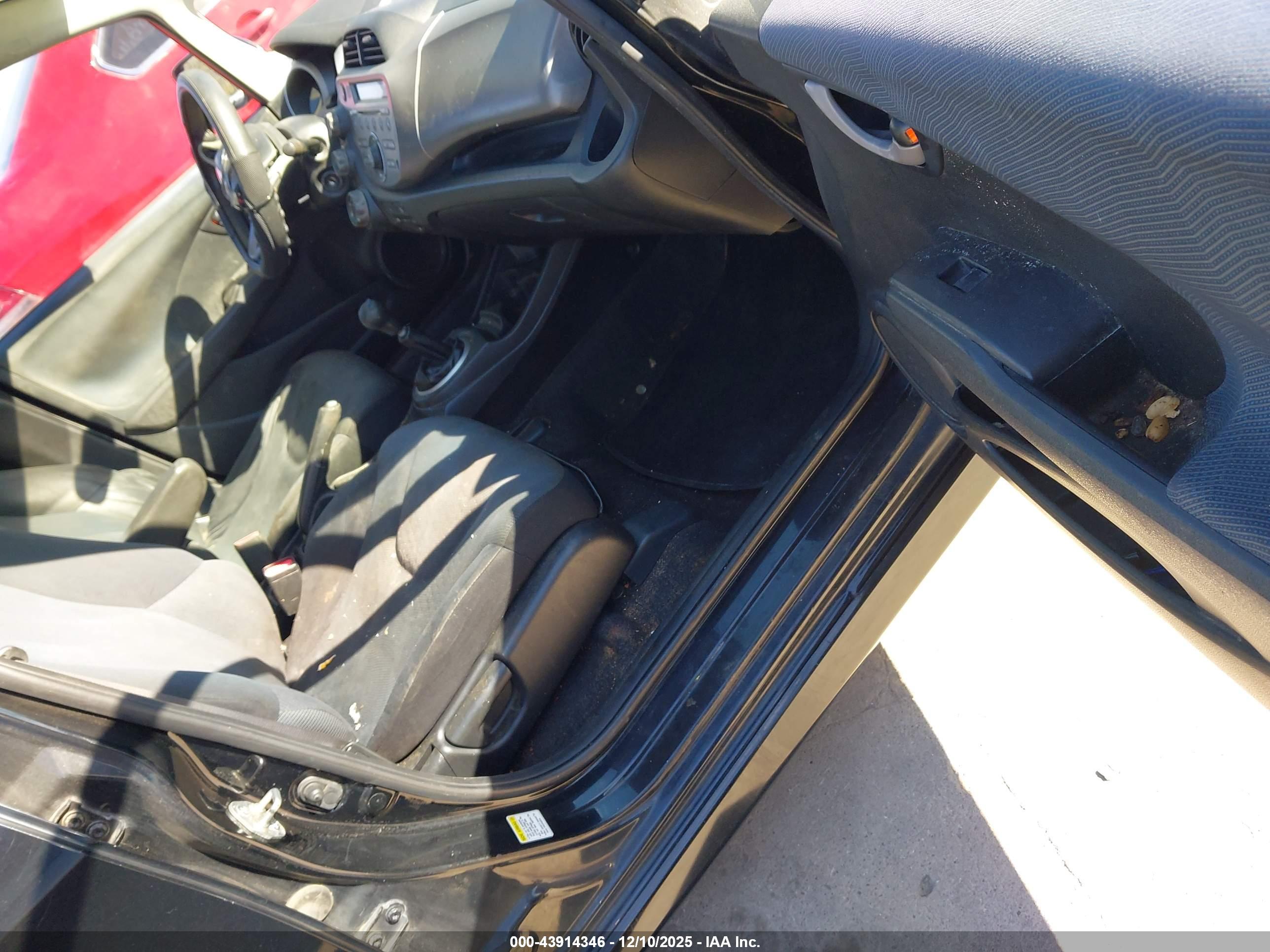 HONDA FIT image 5