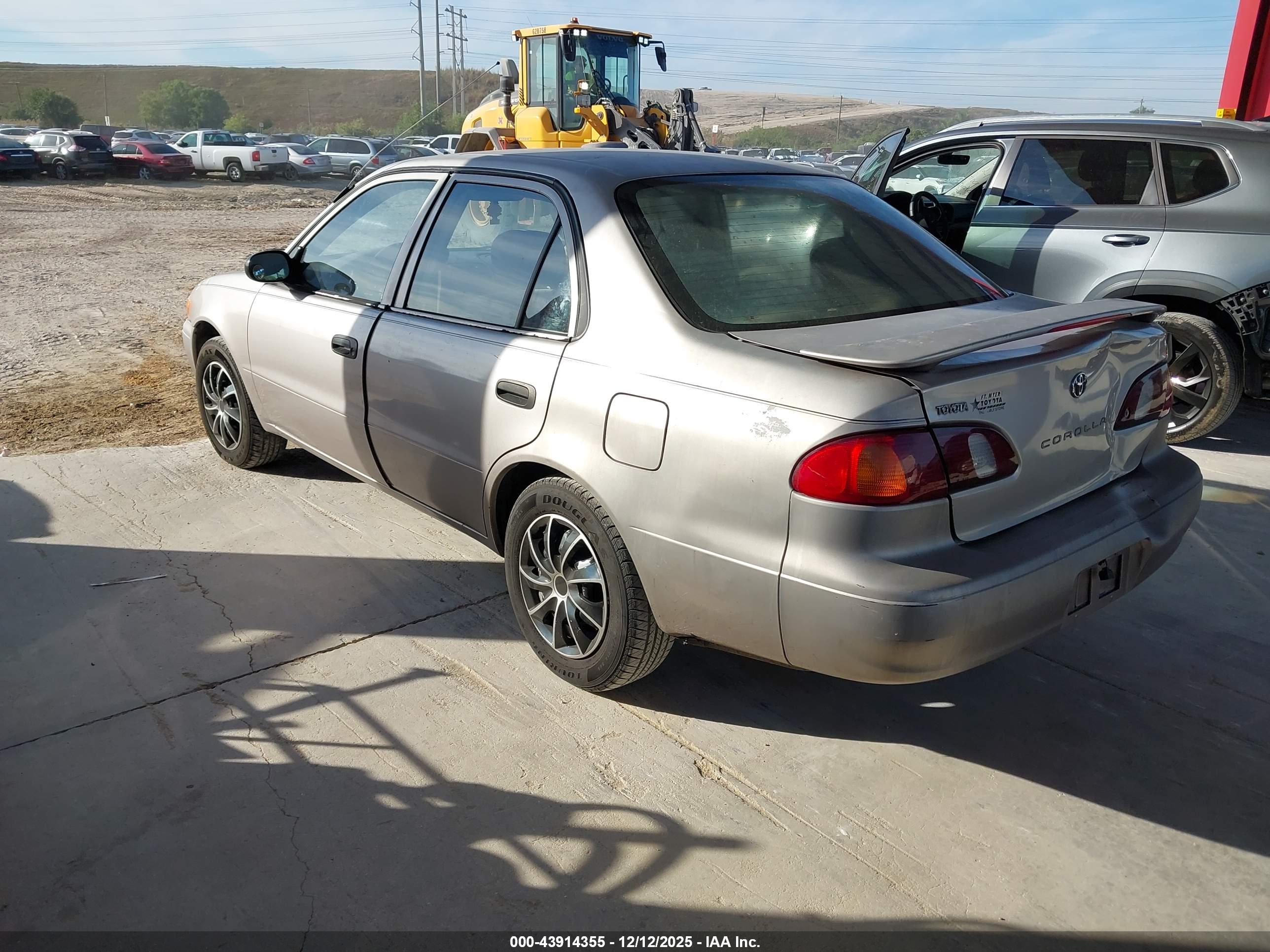 TOYOTA COROLLA image 3