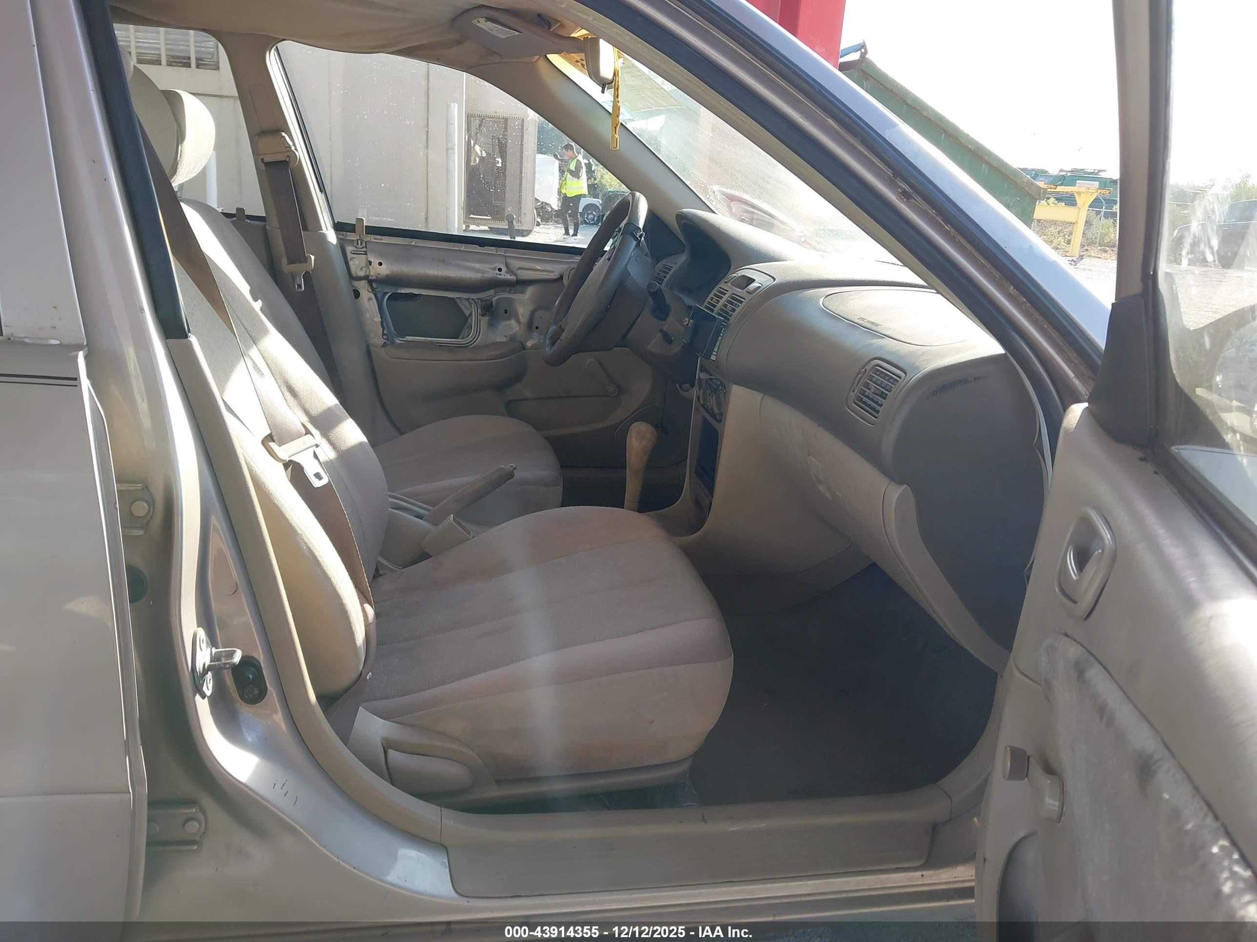 TOYOTA COROLLA image 5