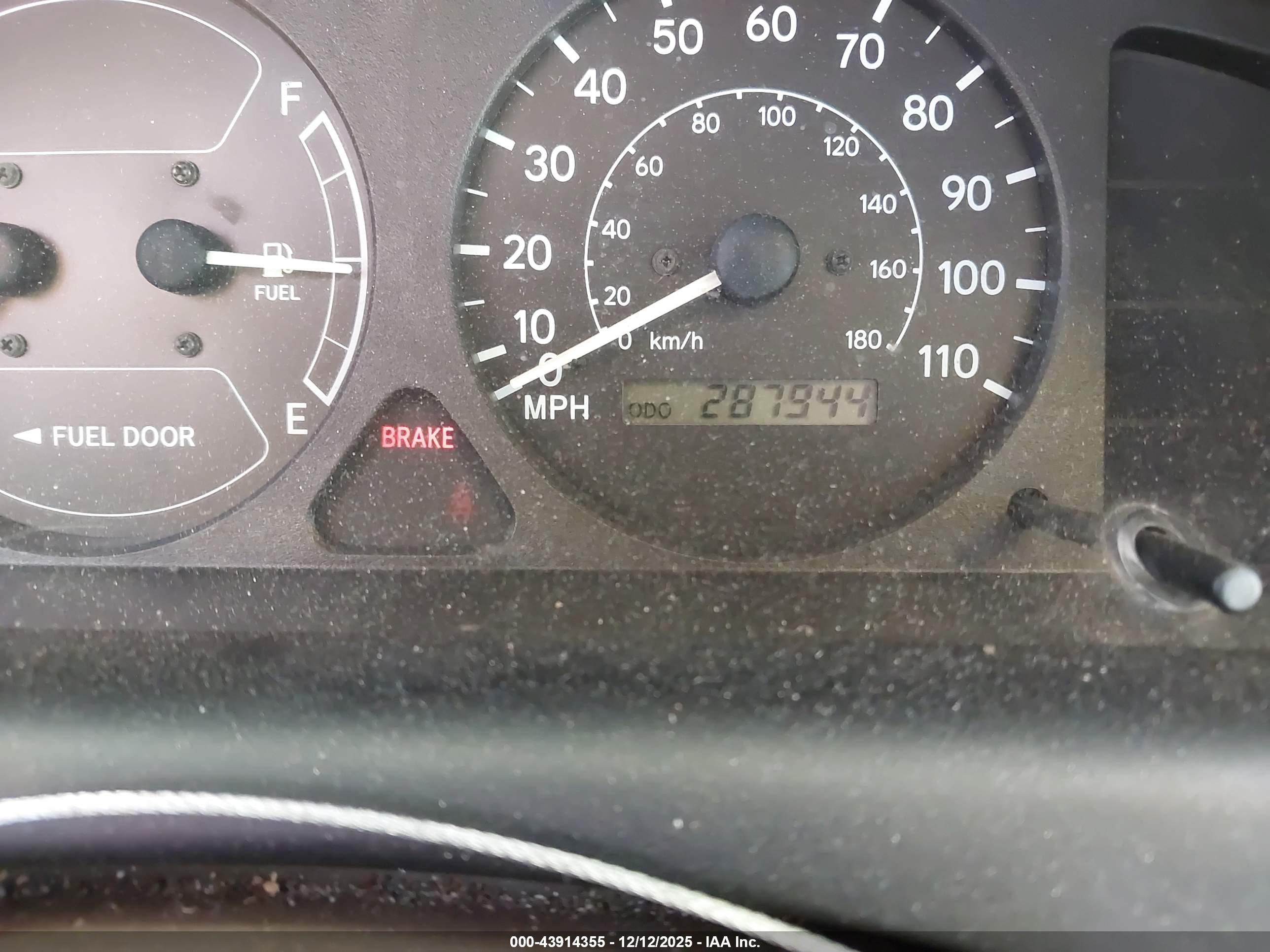 TOYOTA COROLLA image 7