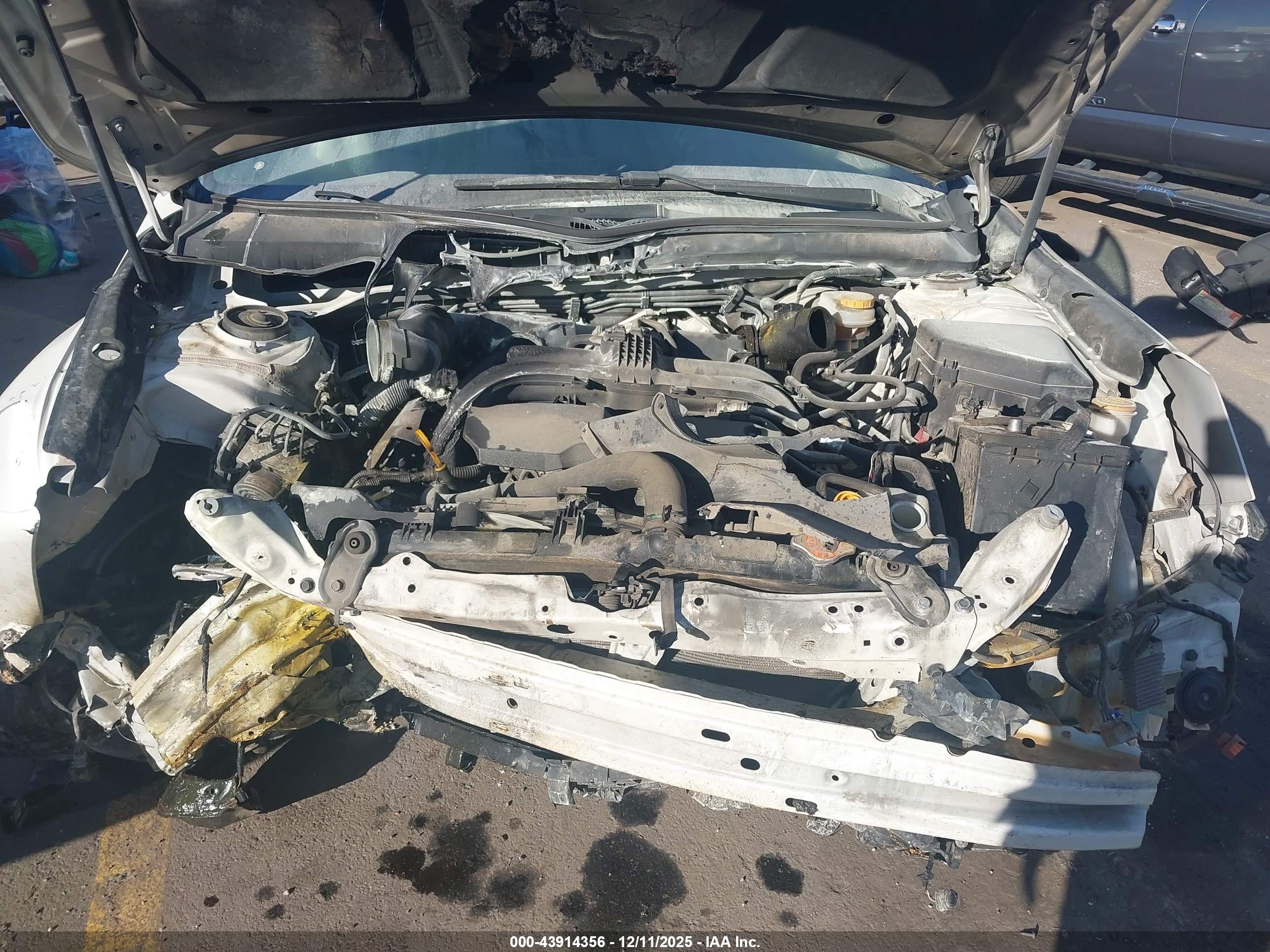 SUBARU LEGACY image 10