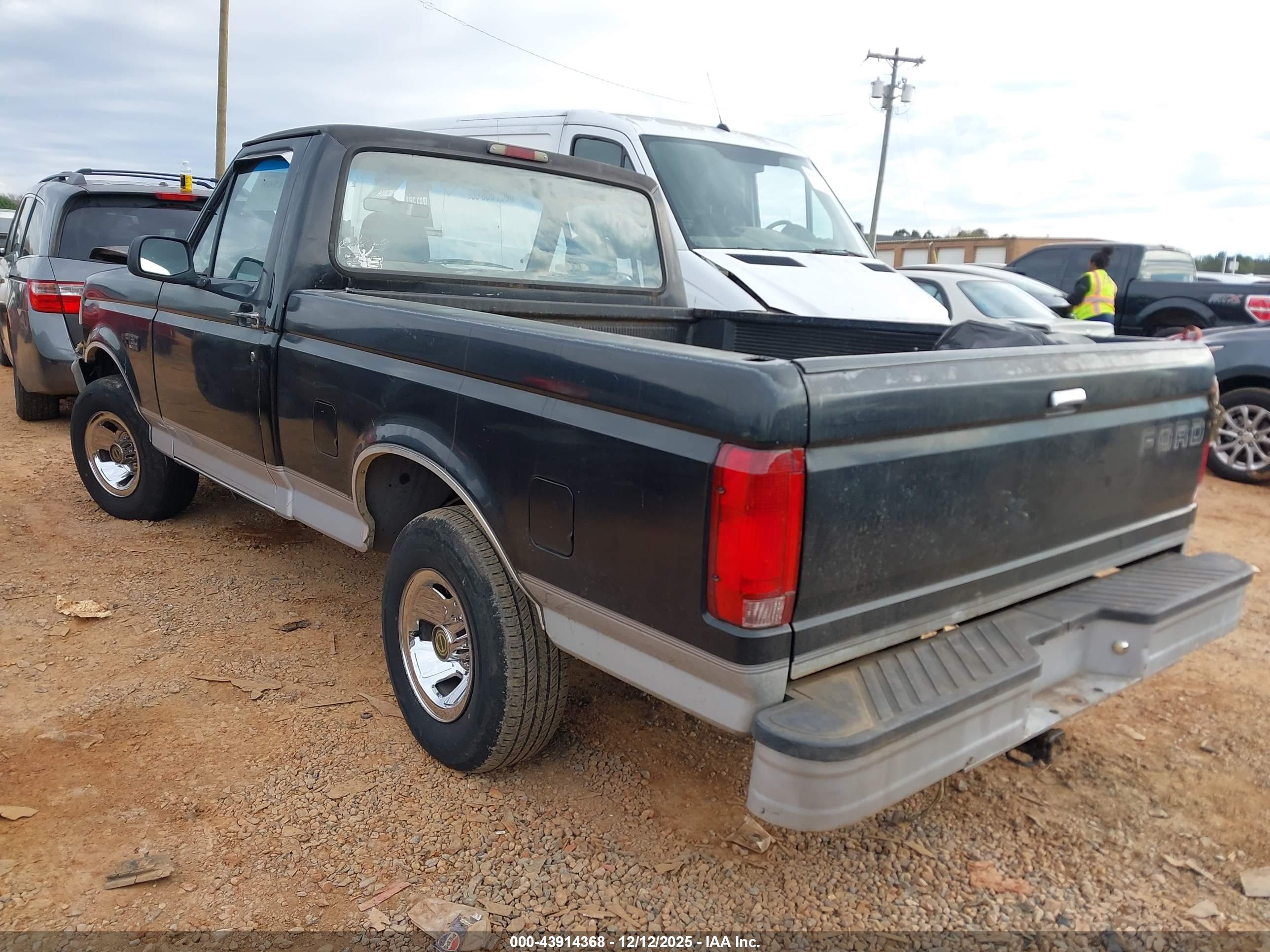 FORD F150 image 3