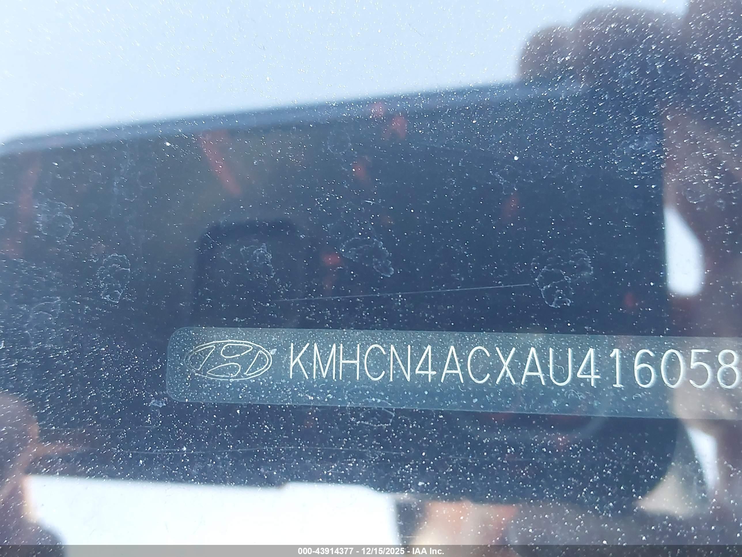 HYUNDAI ACCENT image 9
