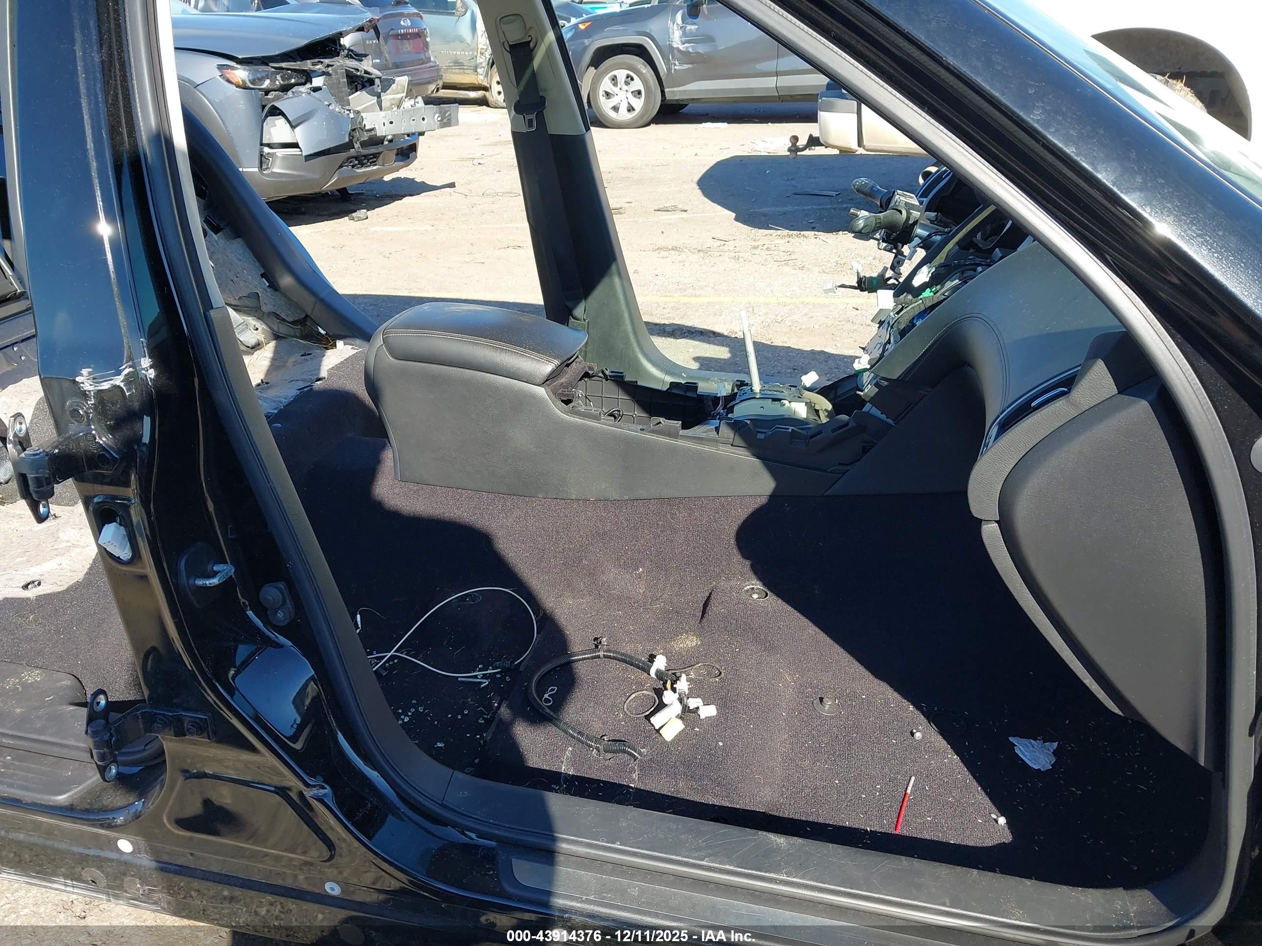 INFINITI Q50 image 5