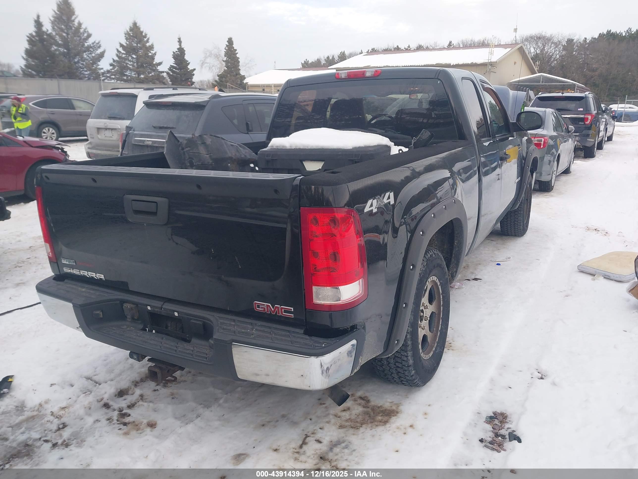 GMC SIERRA image 4