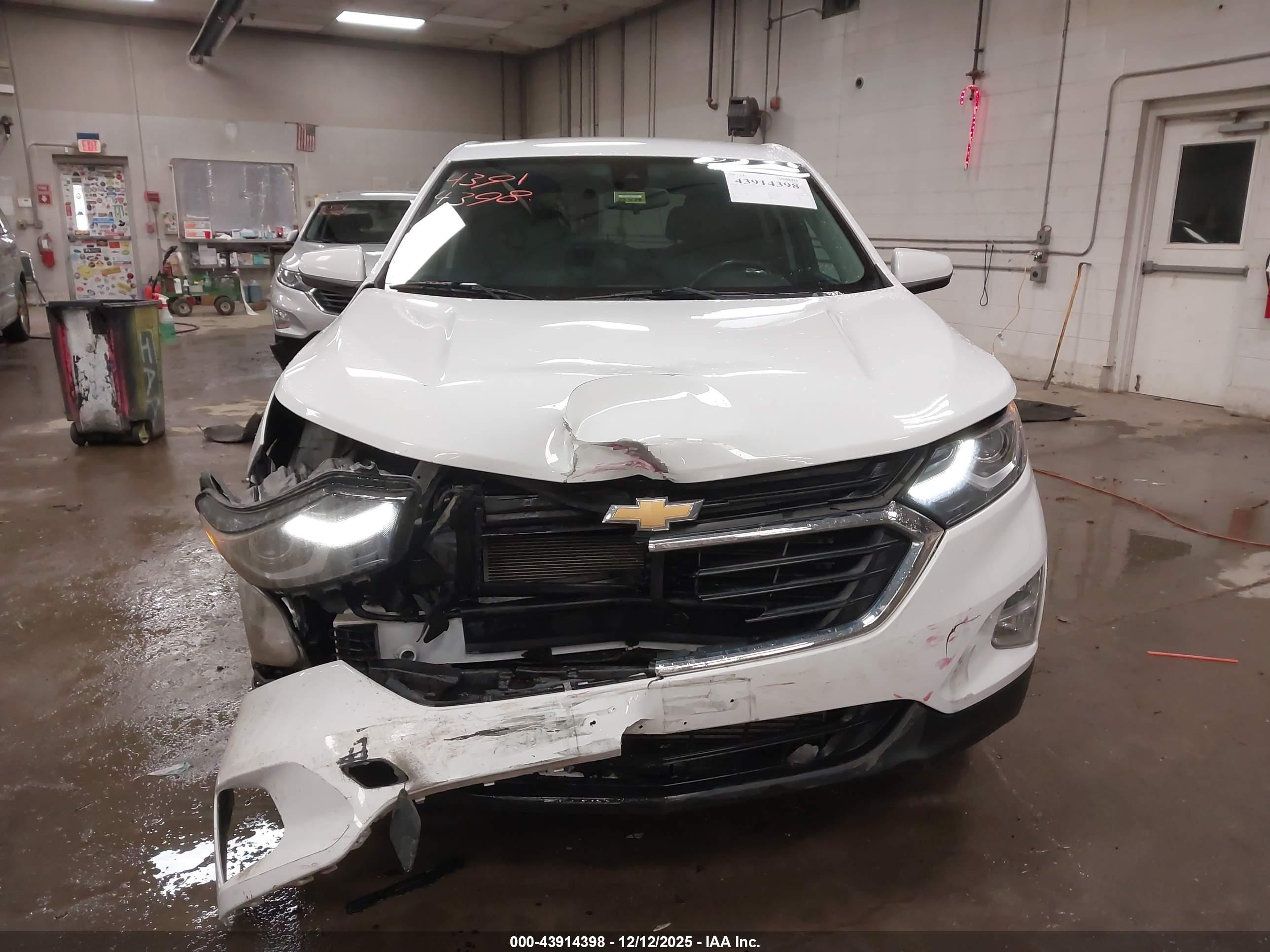 CHEVROLET EQUINOX image 6