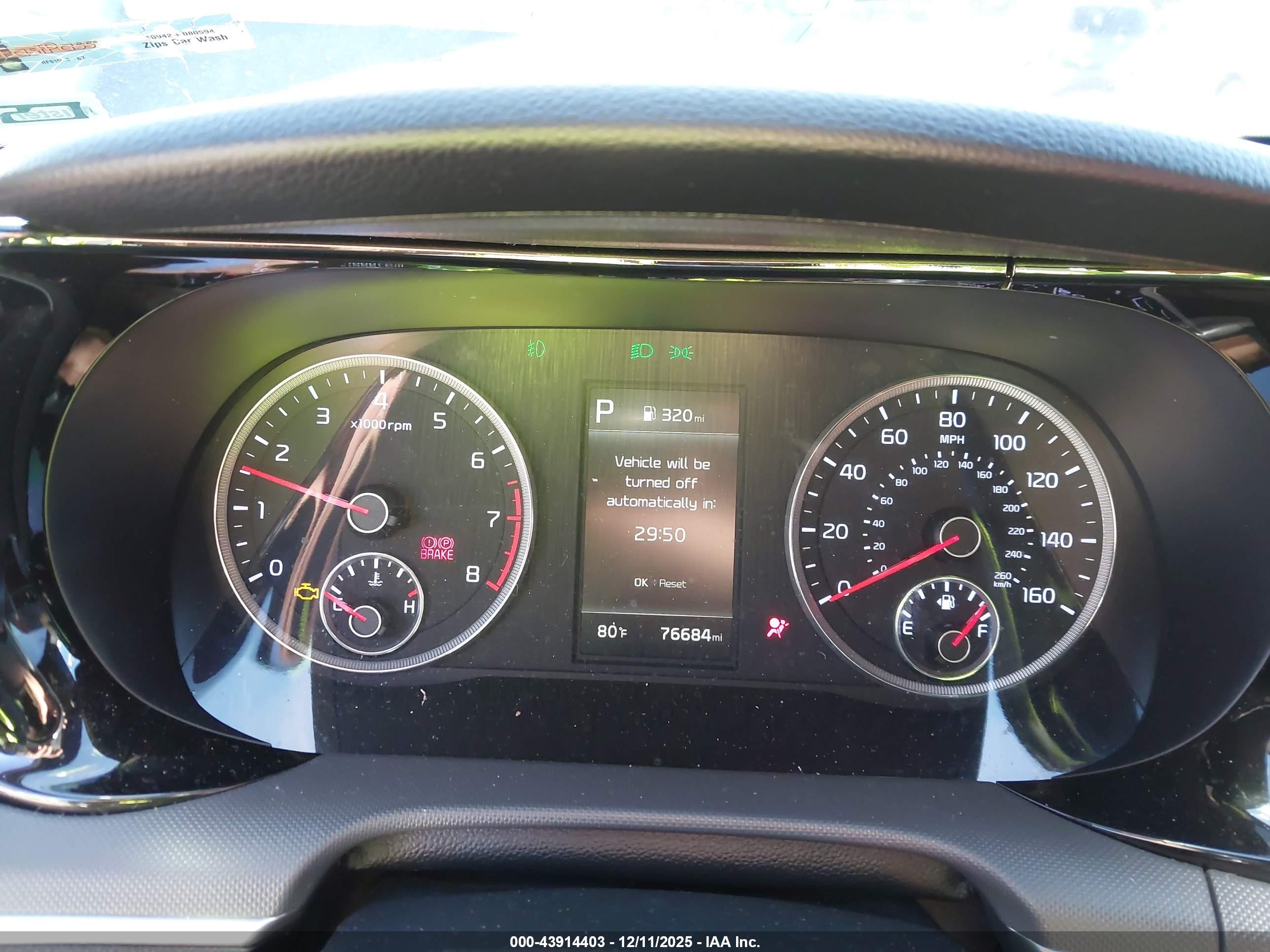 KIA K5 image 7