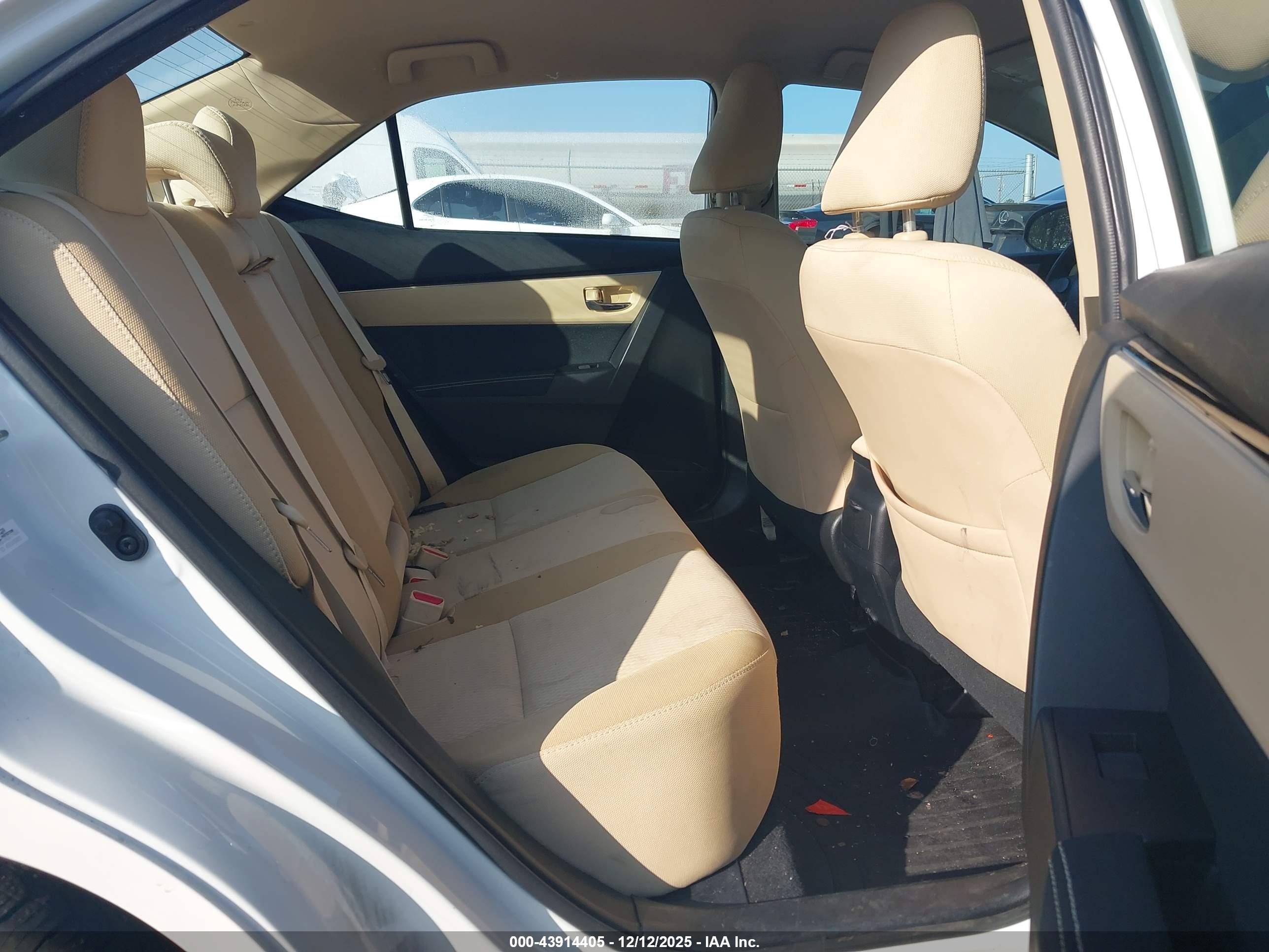TOYOTA COROLLA image 8