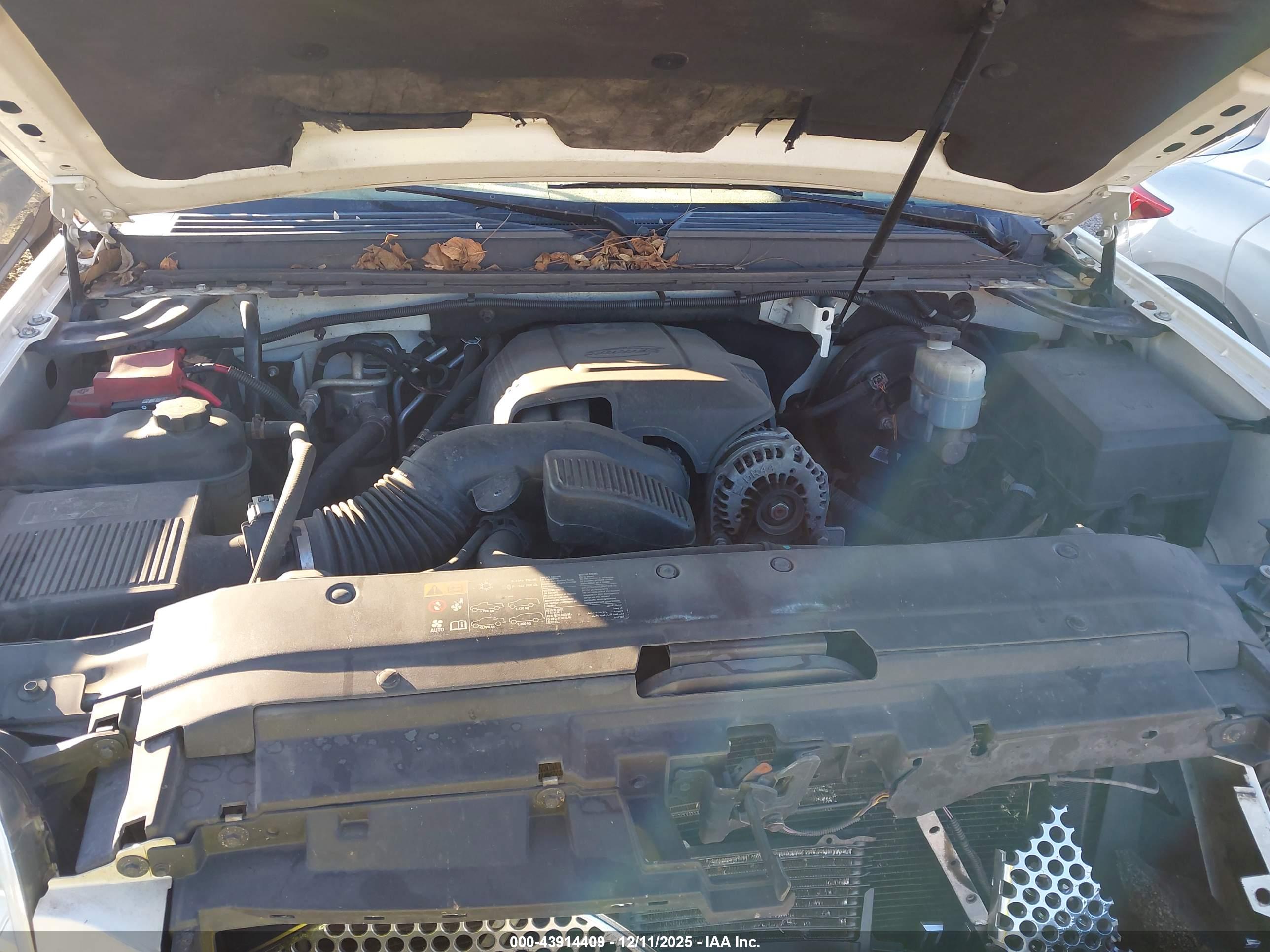 GMC YUKON image 10