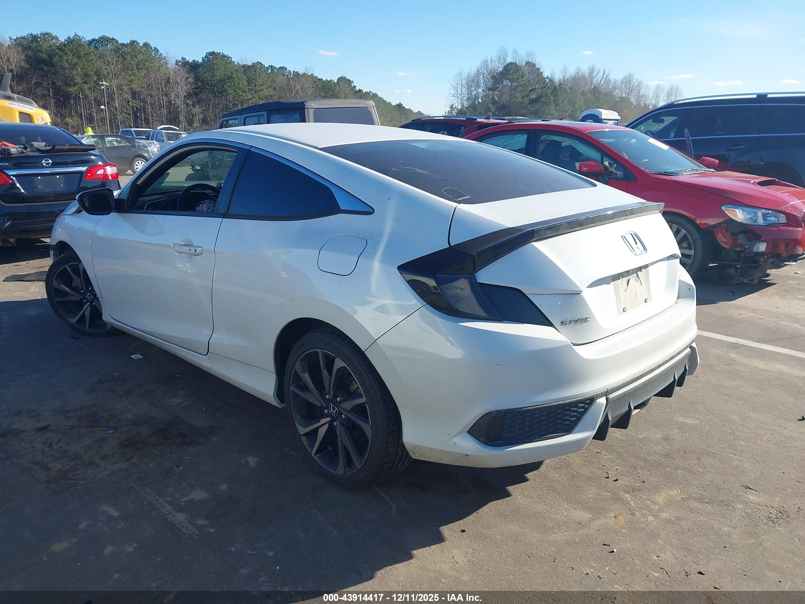 HONDA CIVIC image 3