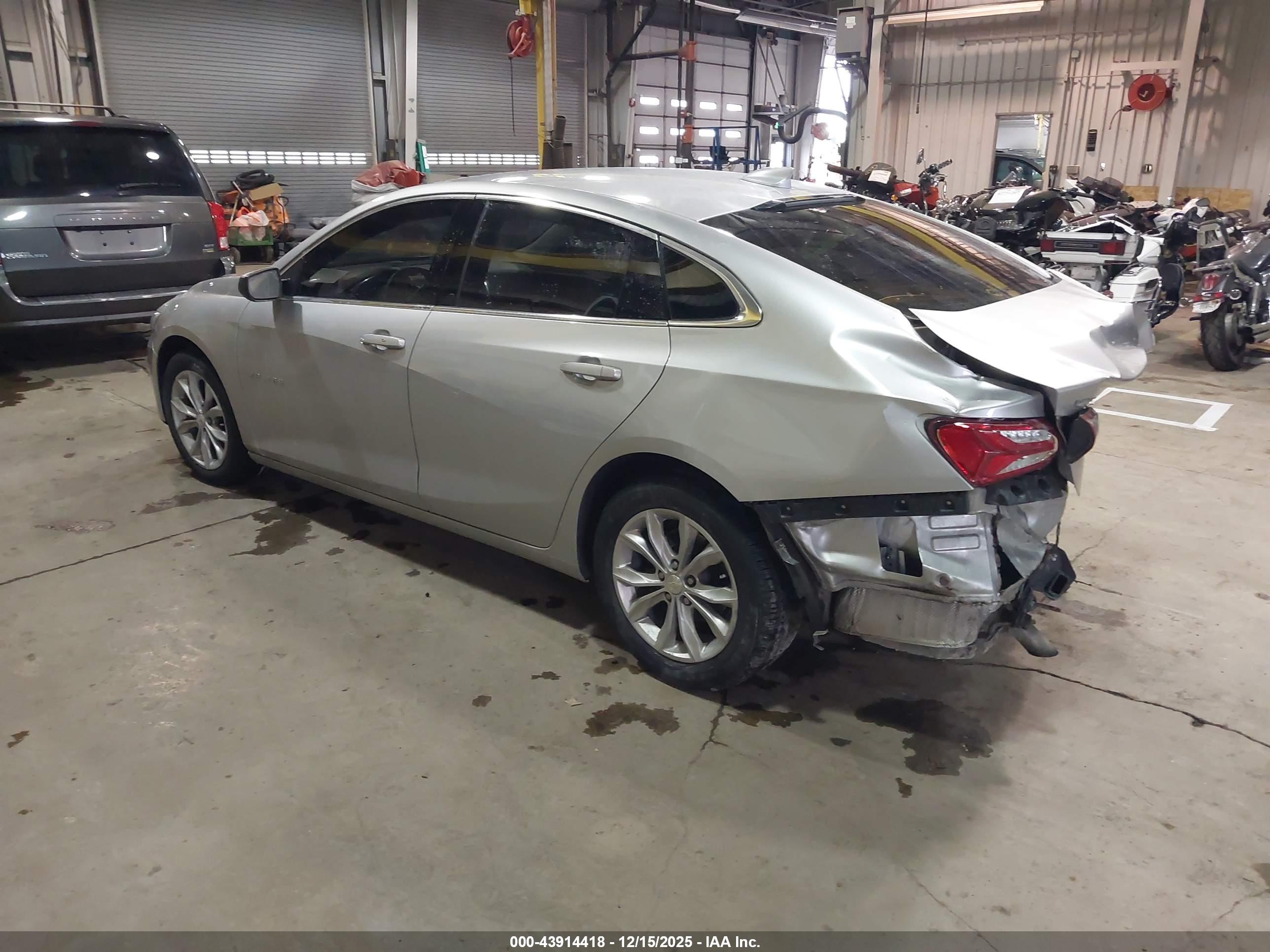 CHEVROLET MALIBU image 3