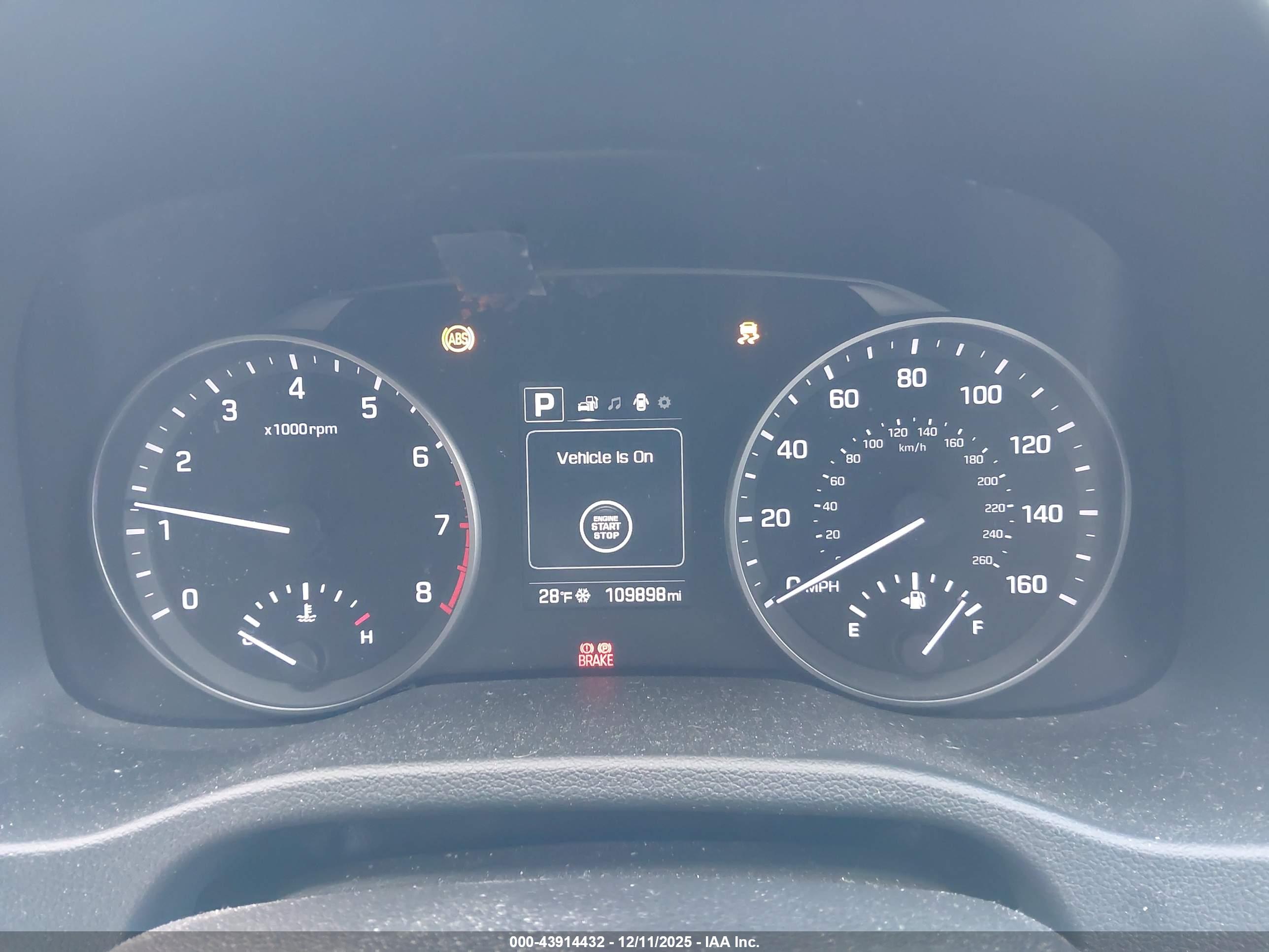 HYUNDAI ELANTRA image 7