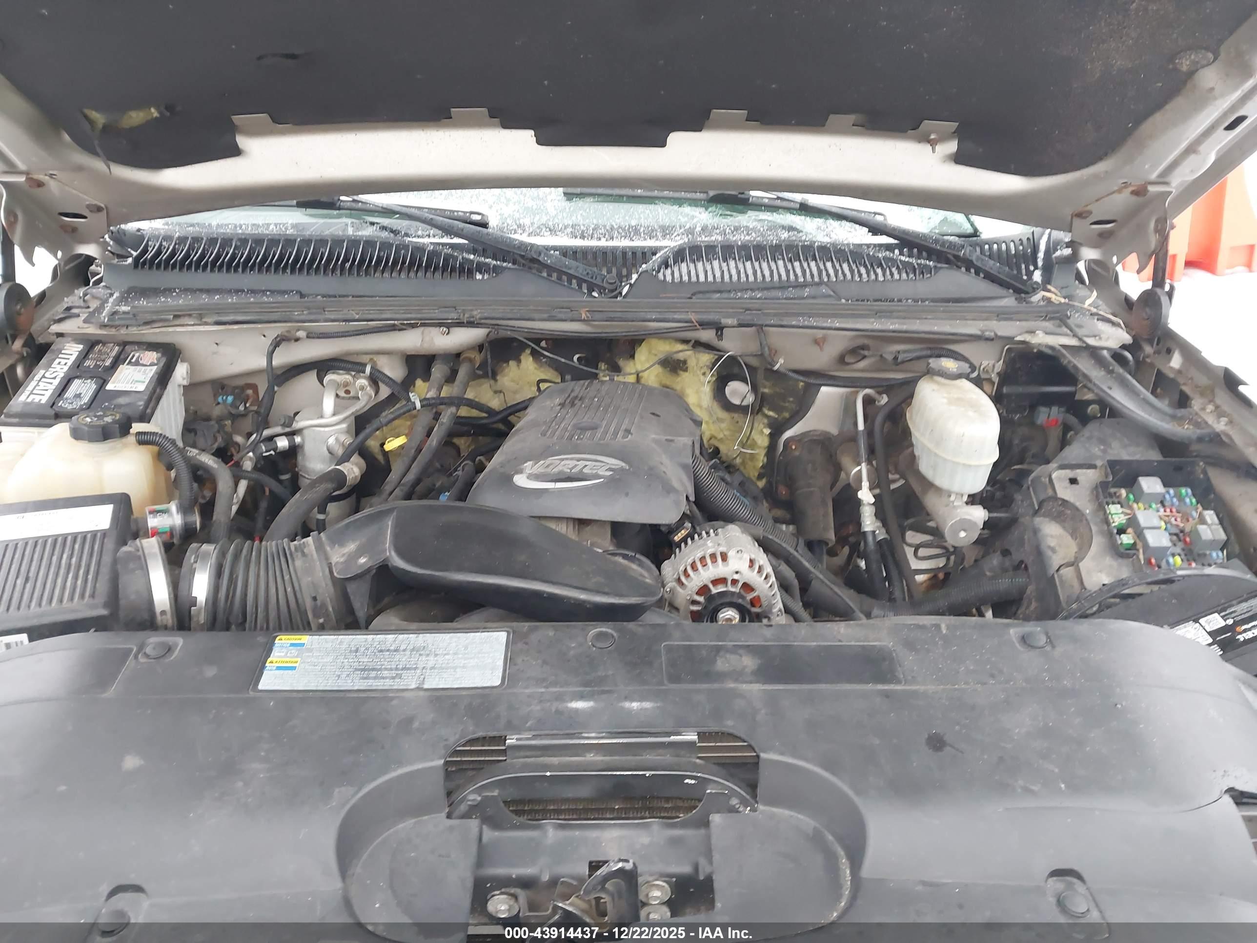 CHEVROLET SILVERADO image 10