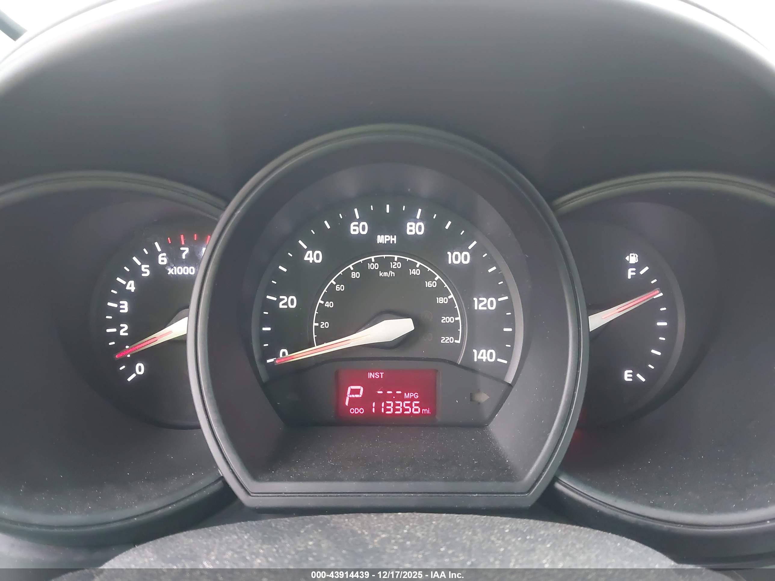 KIA RIO image 7