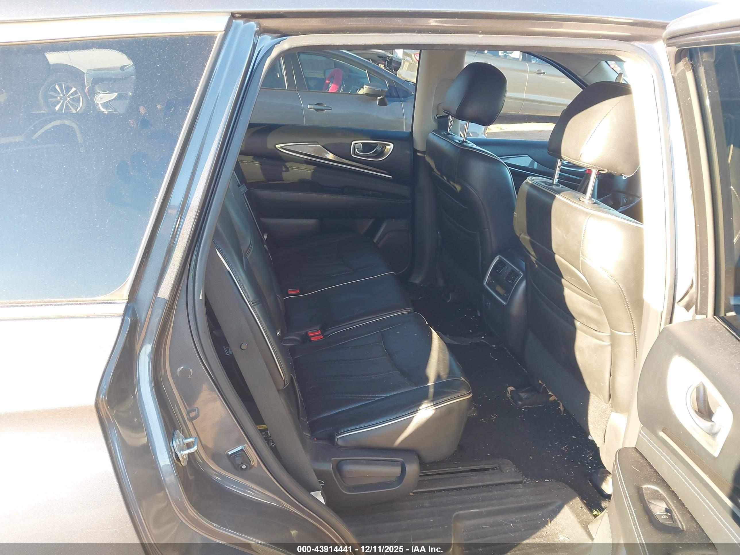 INFINITI QX60 image 8