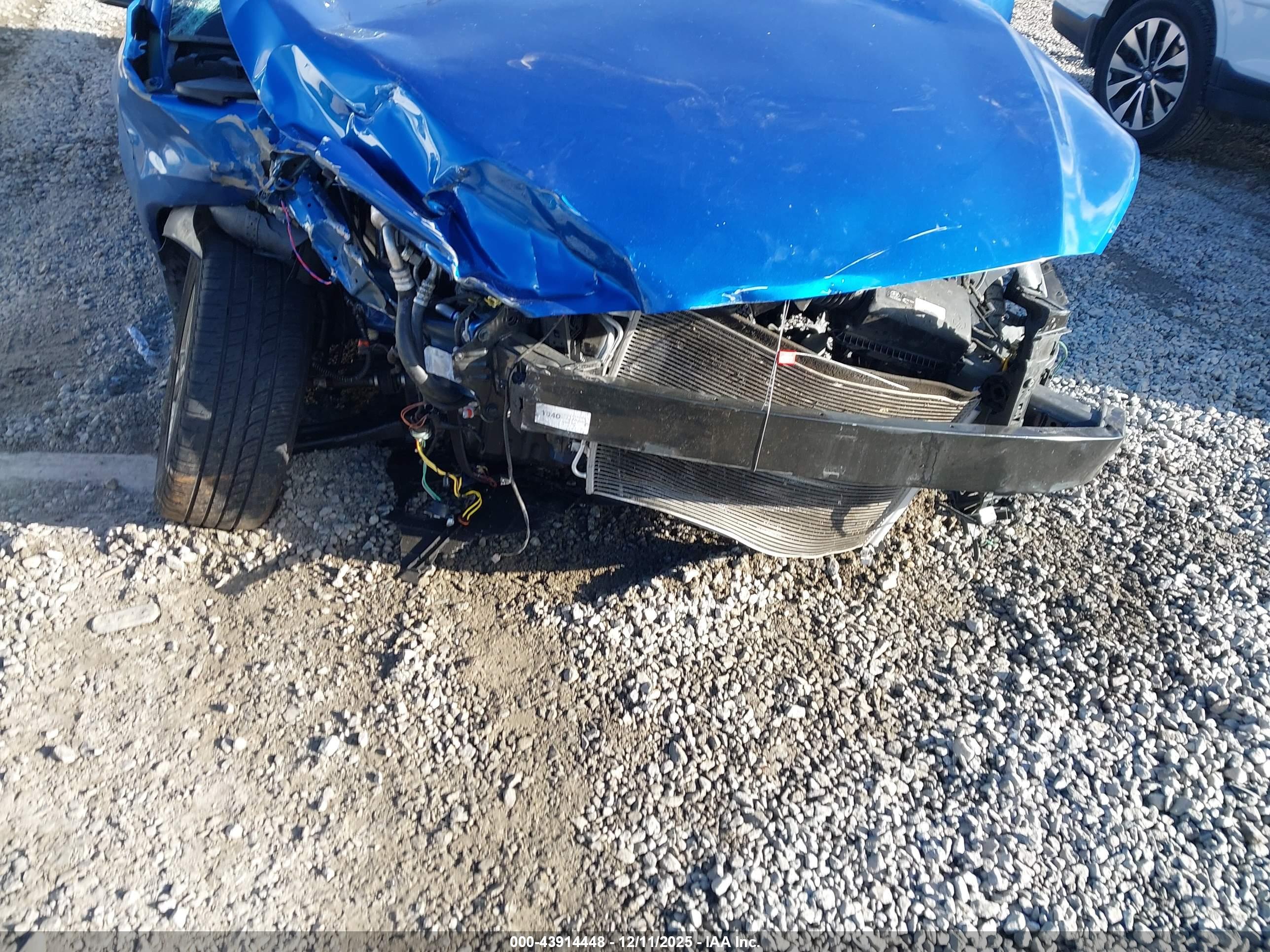 HYUNDAI ELANTRA image 6