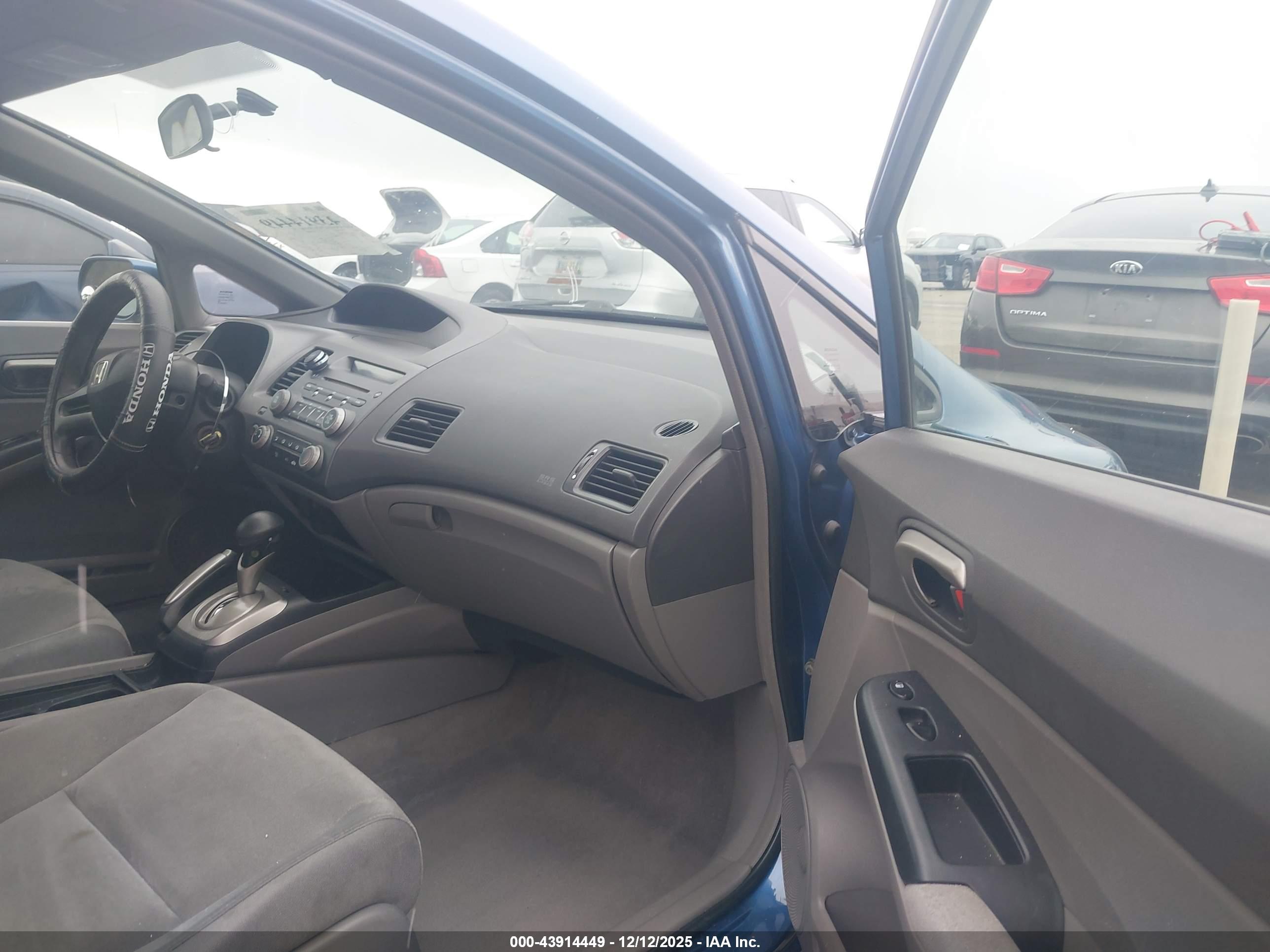 HONDA CIVIC image 5