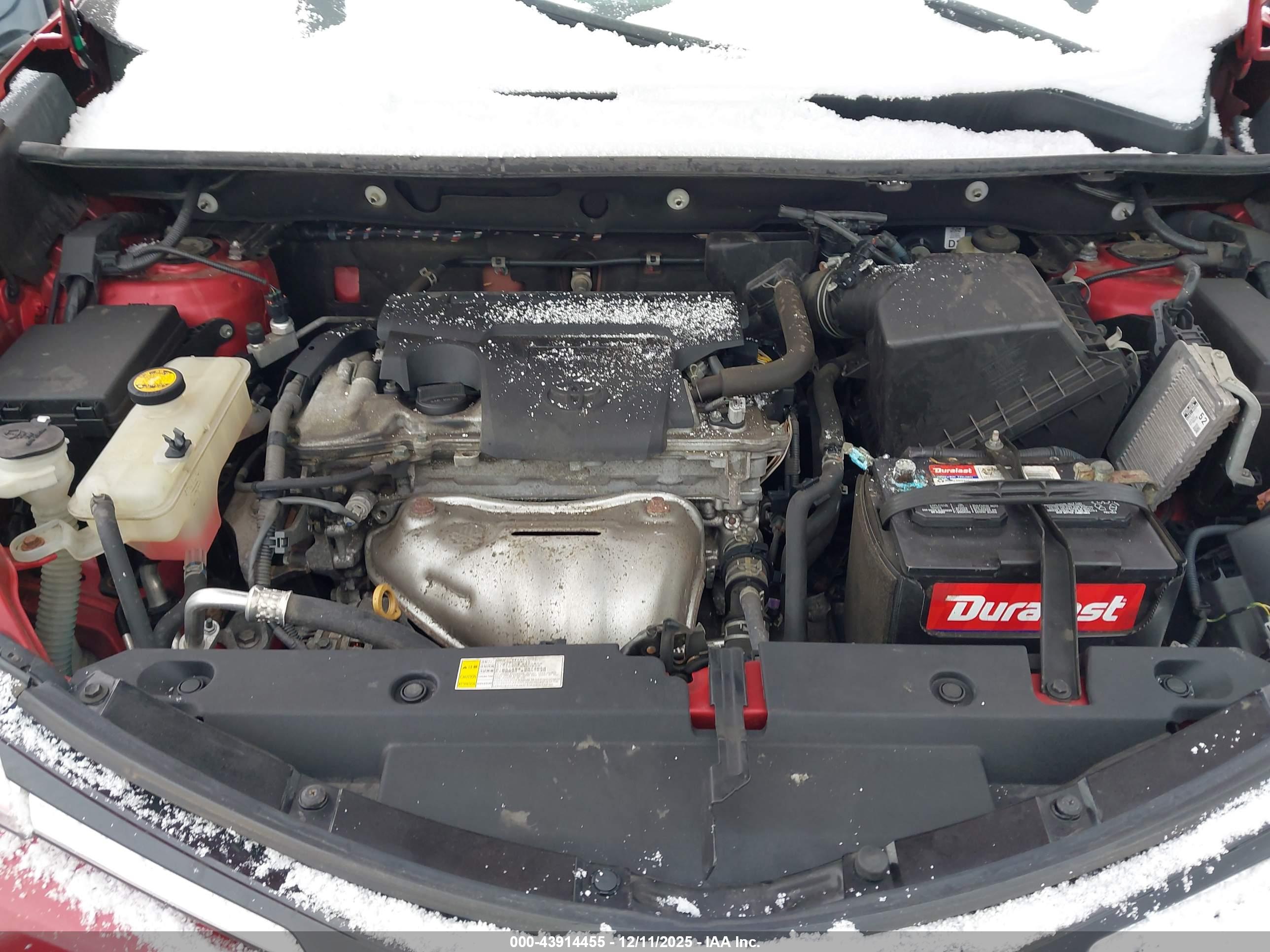 TOYOTA RAV4 image 10