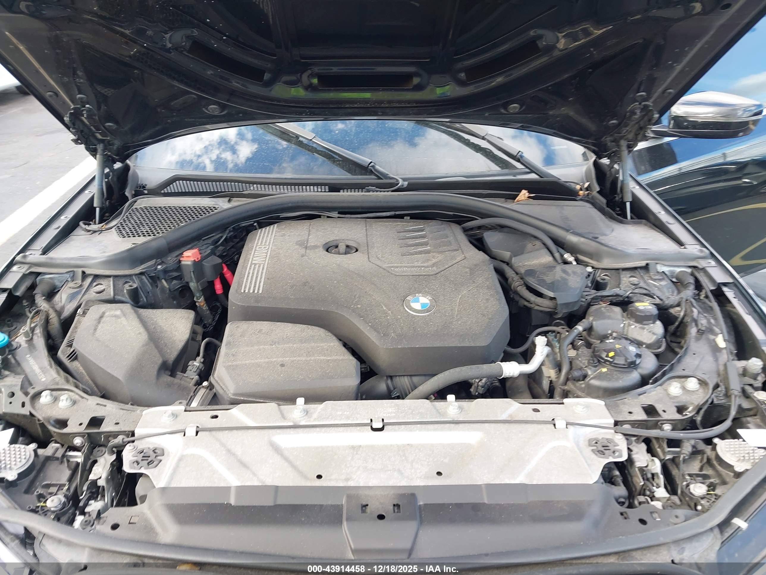 BMW 330I image 10