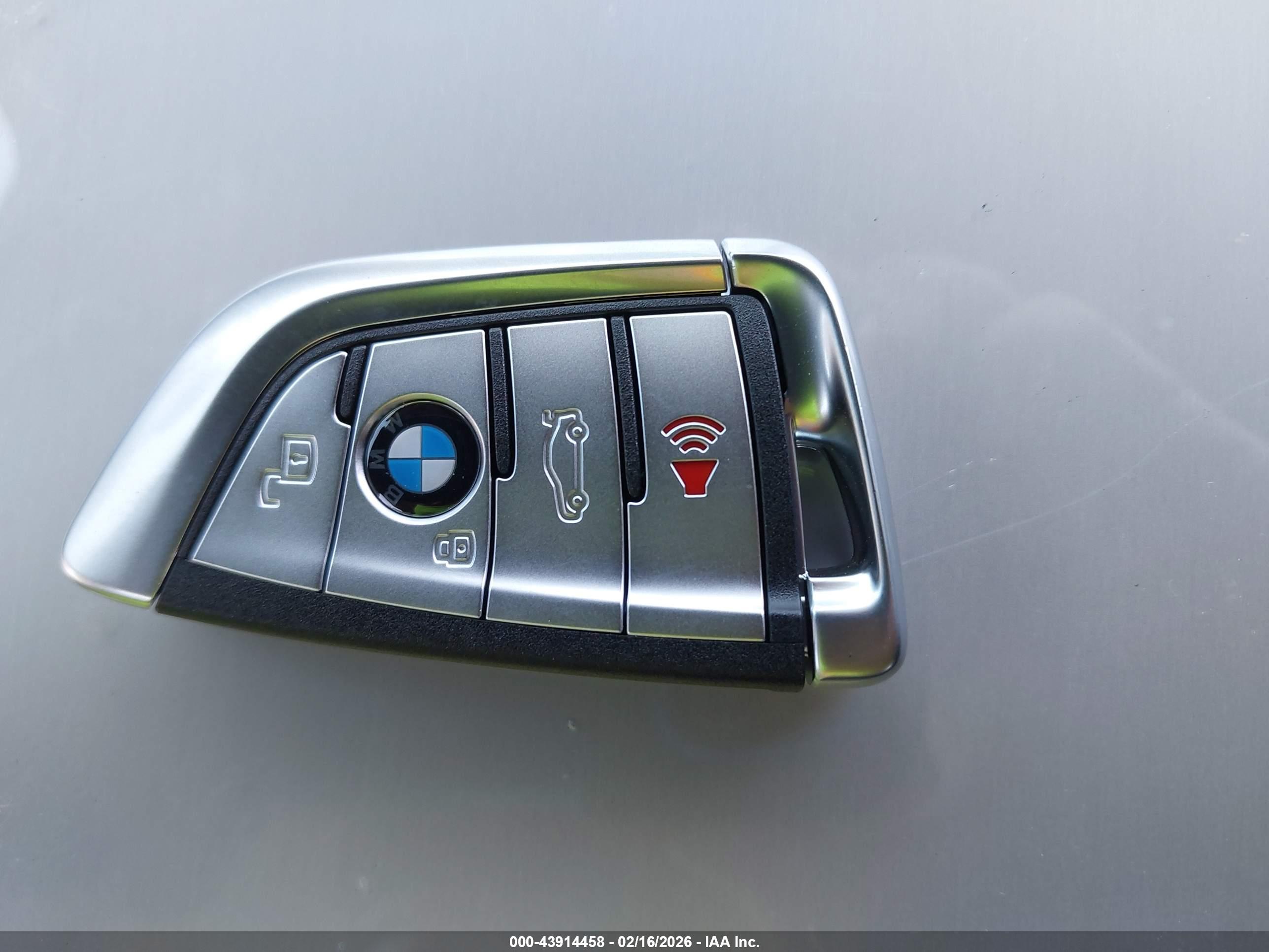 BMW 330I image 11