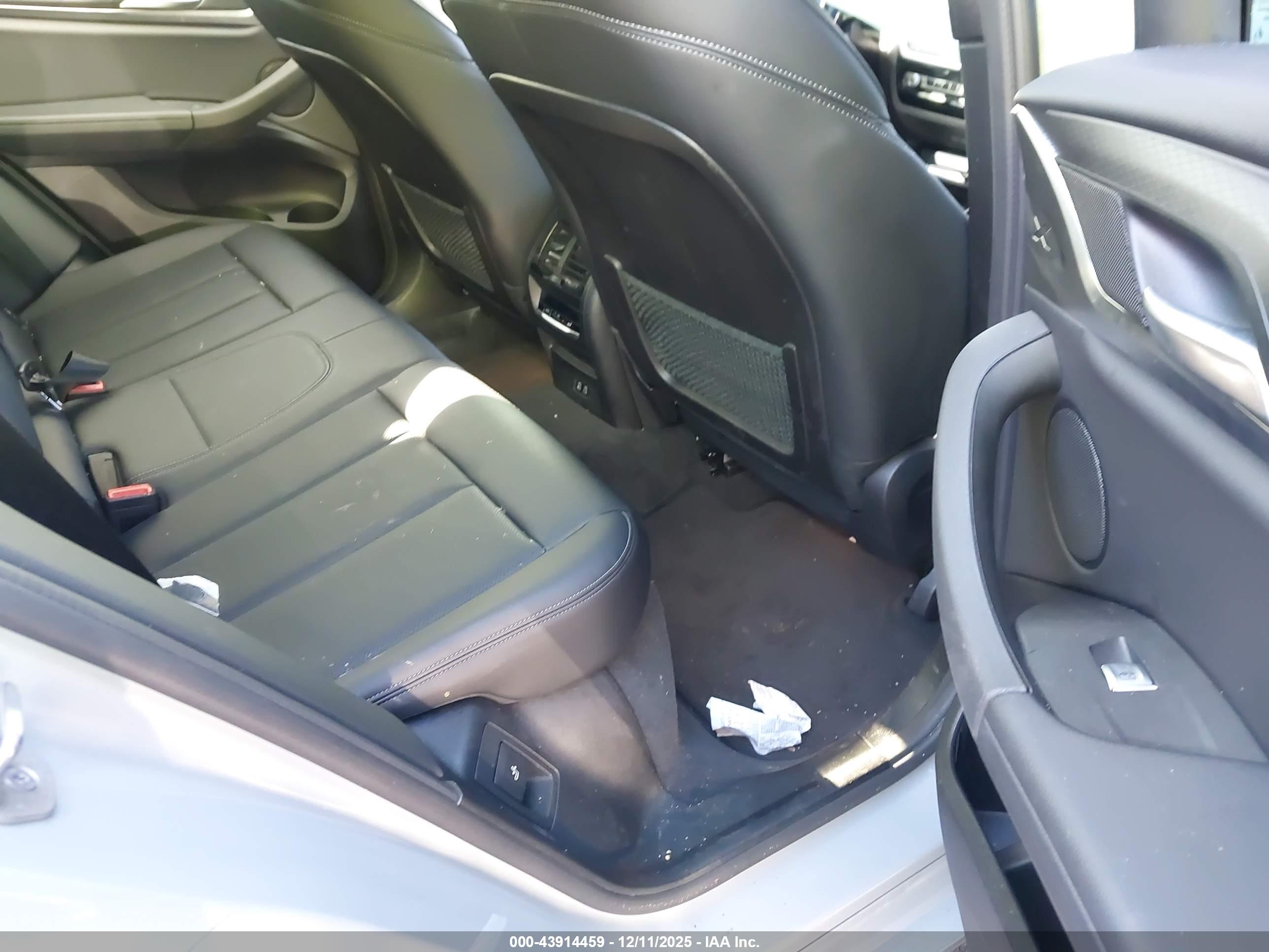 BMW X3 image 8