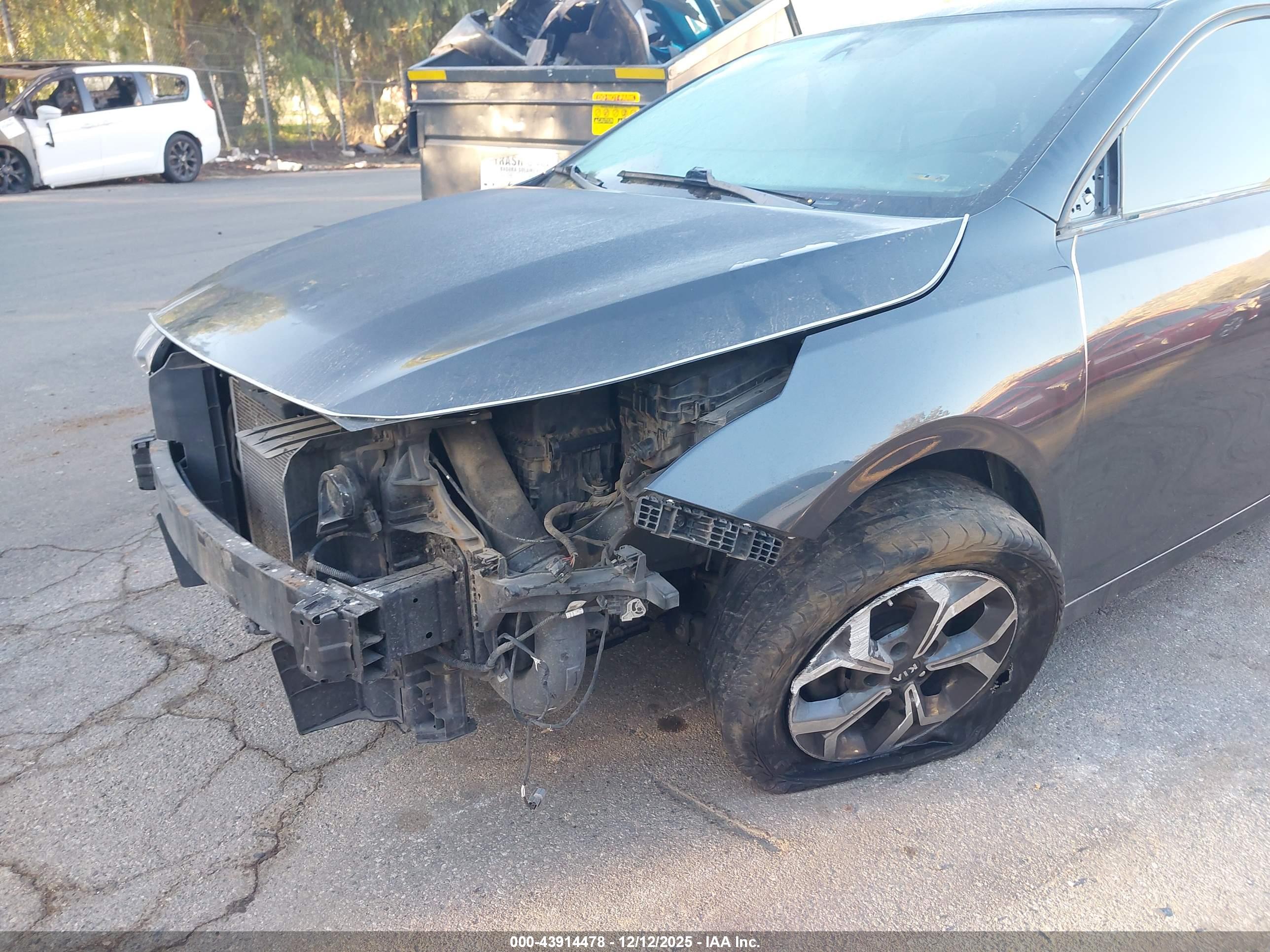 KIA FORTE image 6