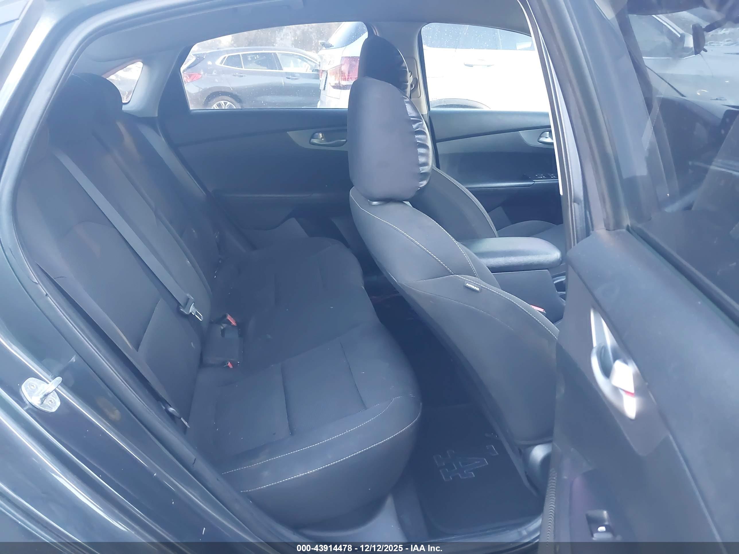 KIA FORTE image 8