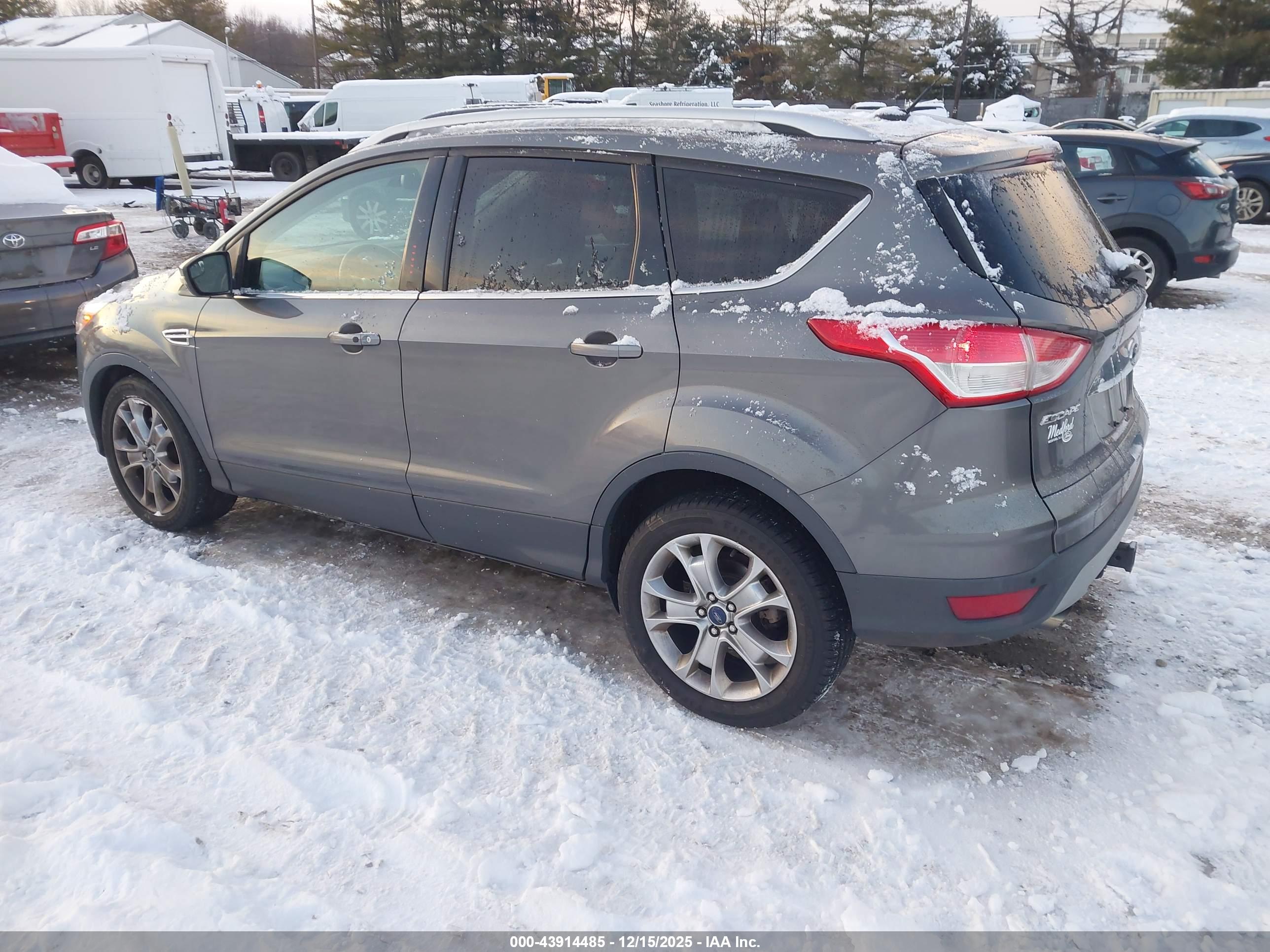 FORD ESCAPE image 3