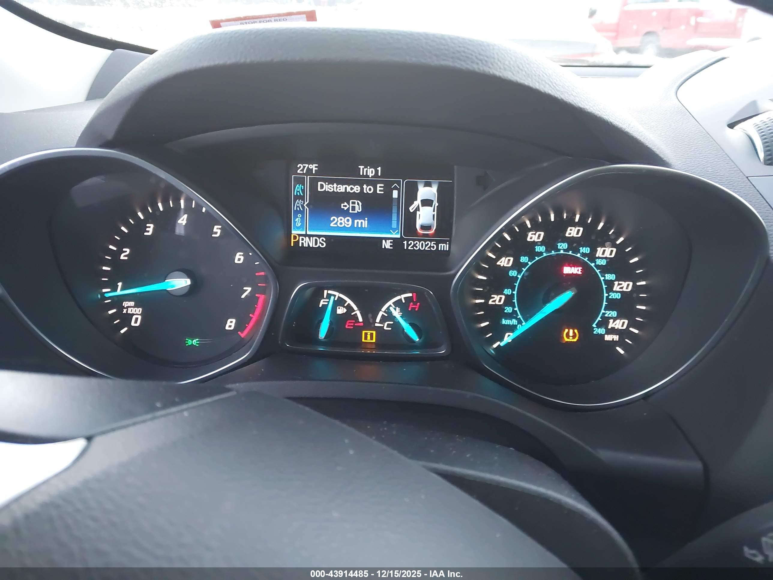 FORD ESCAPE image 7