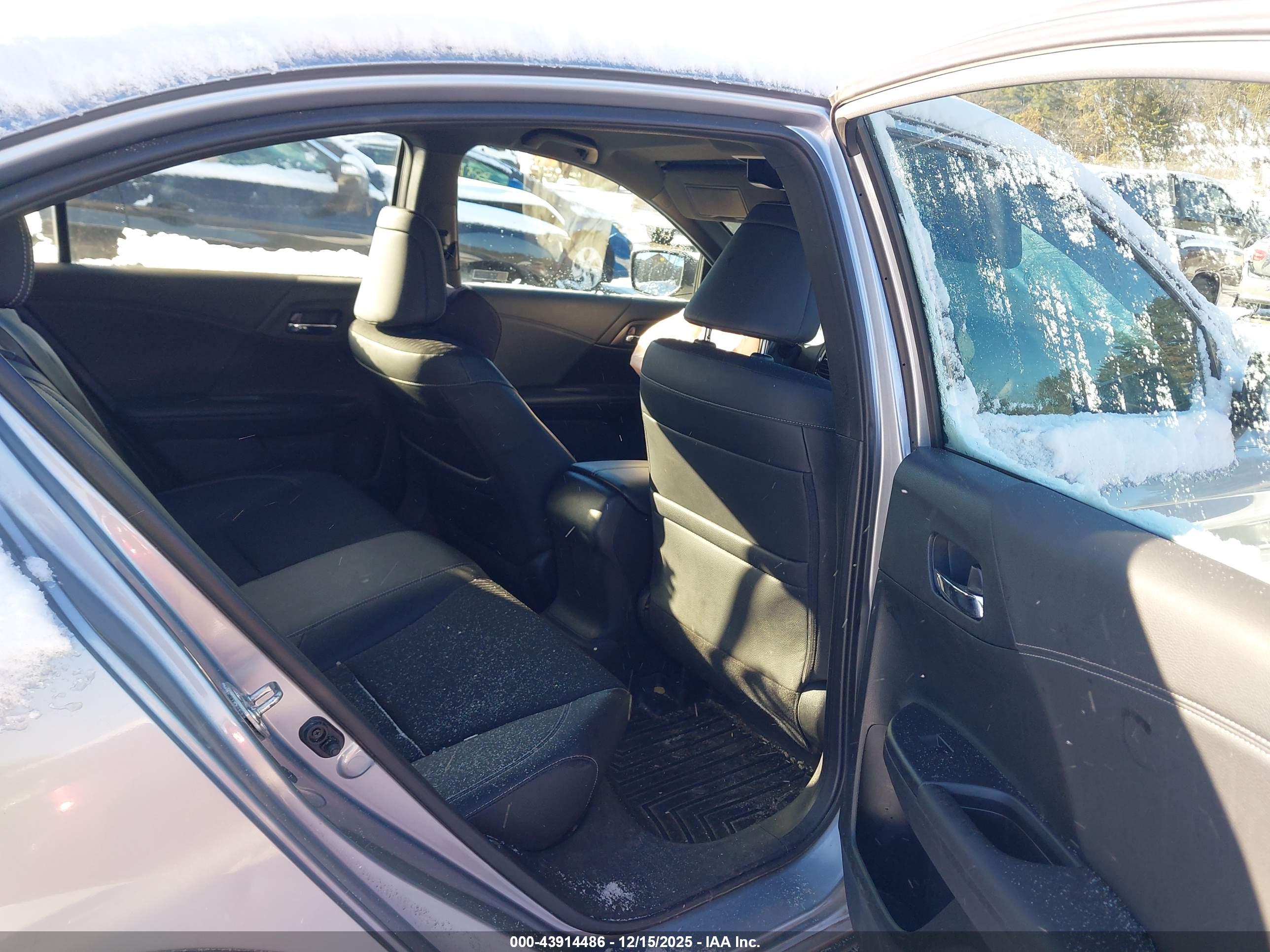 HONDA ACCORD image 8