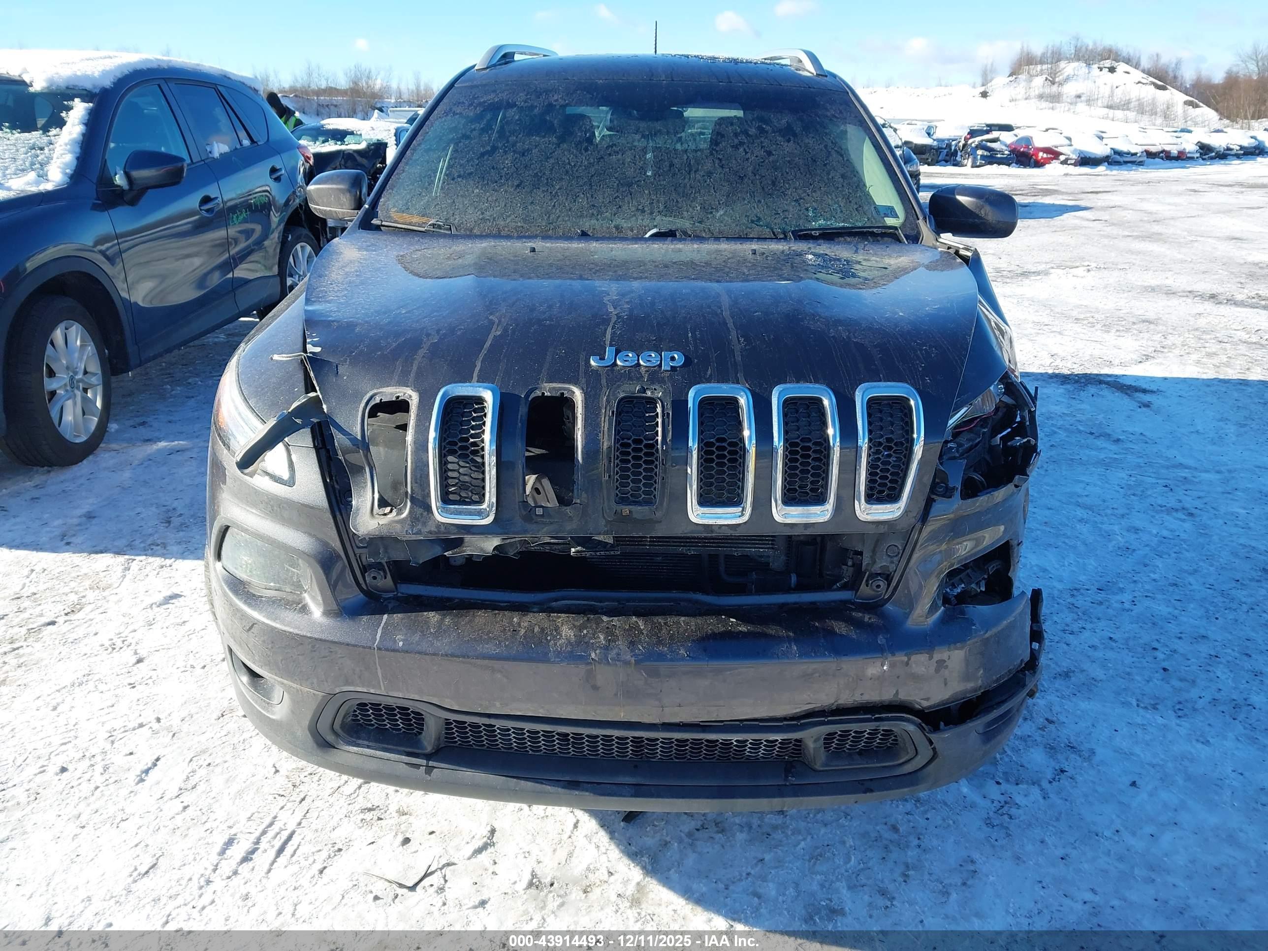 JEEP CHEROKEE image 6