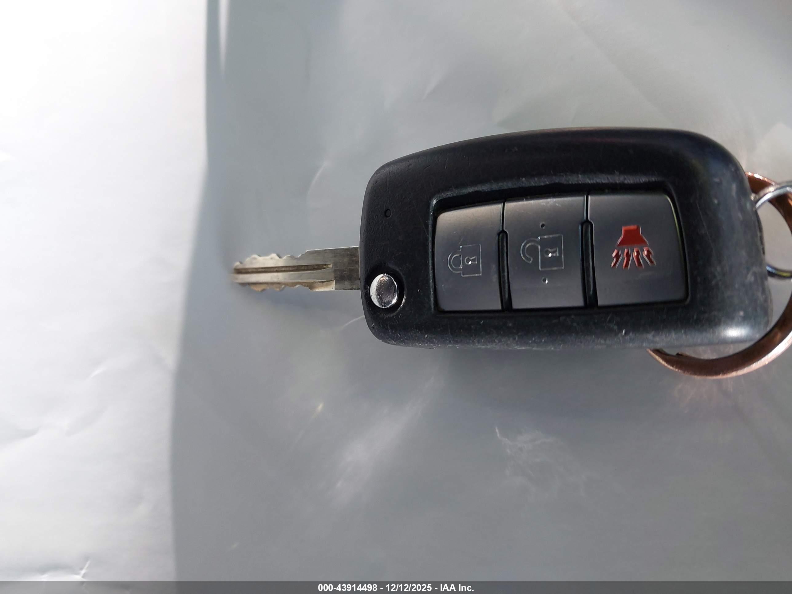NISSAN ROGUE image 11