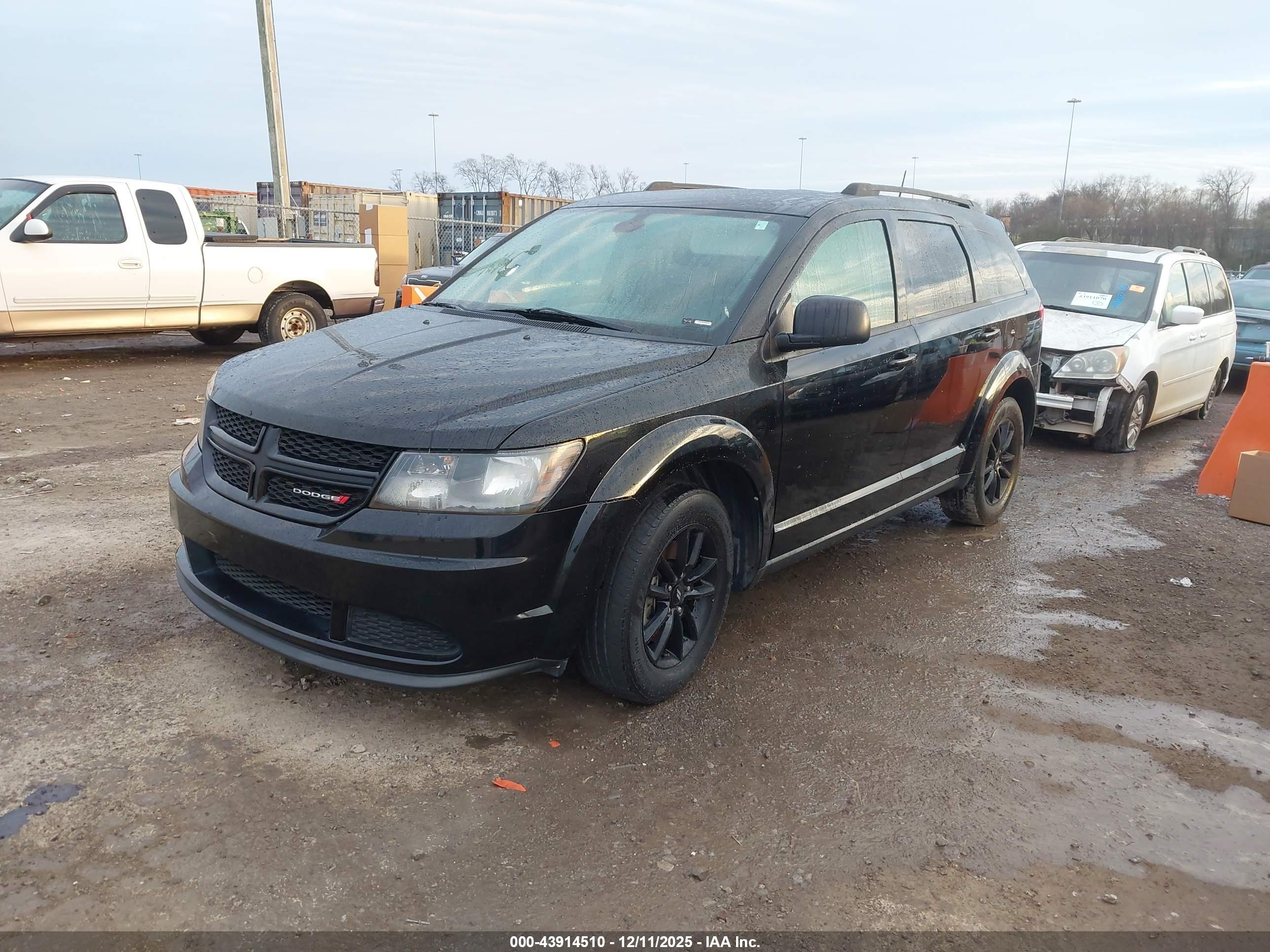 DODGE JOURNEY image 2