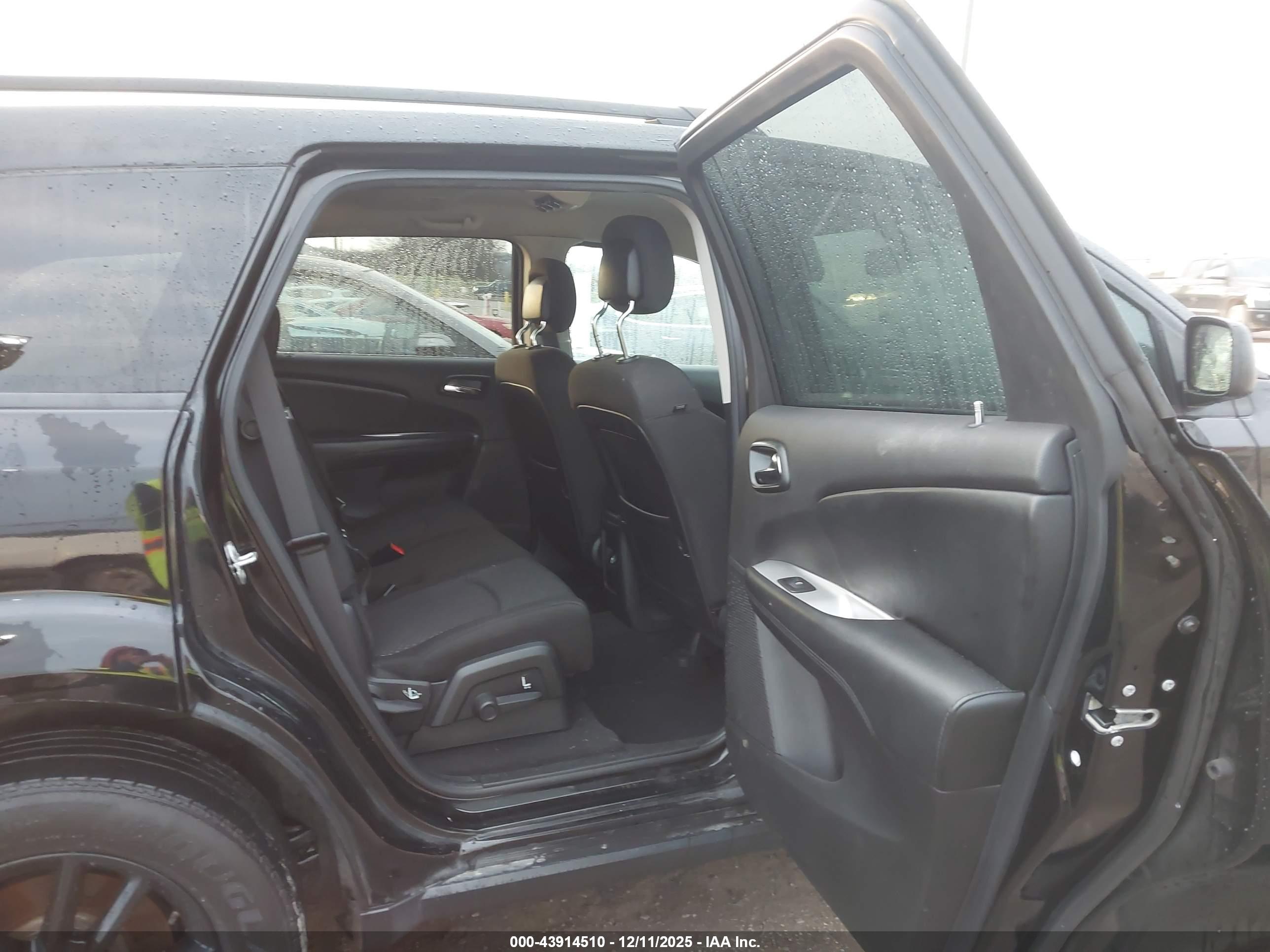 DODGE JOURNEY image 8
