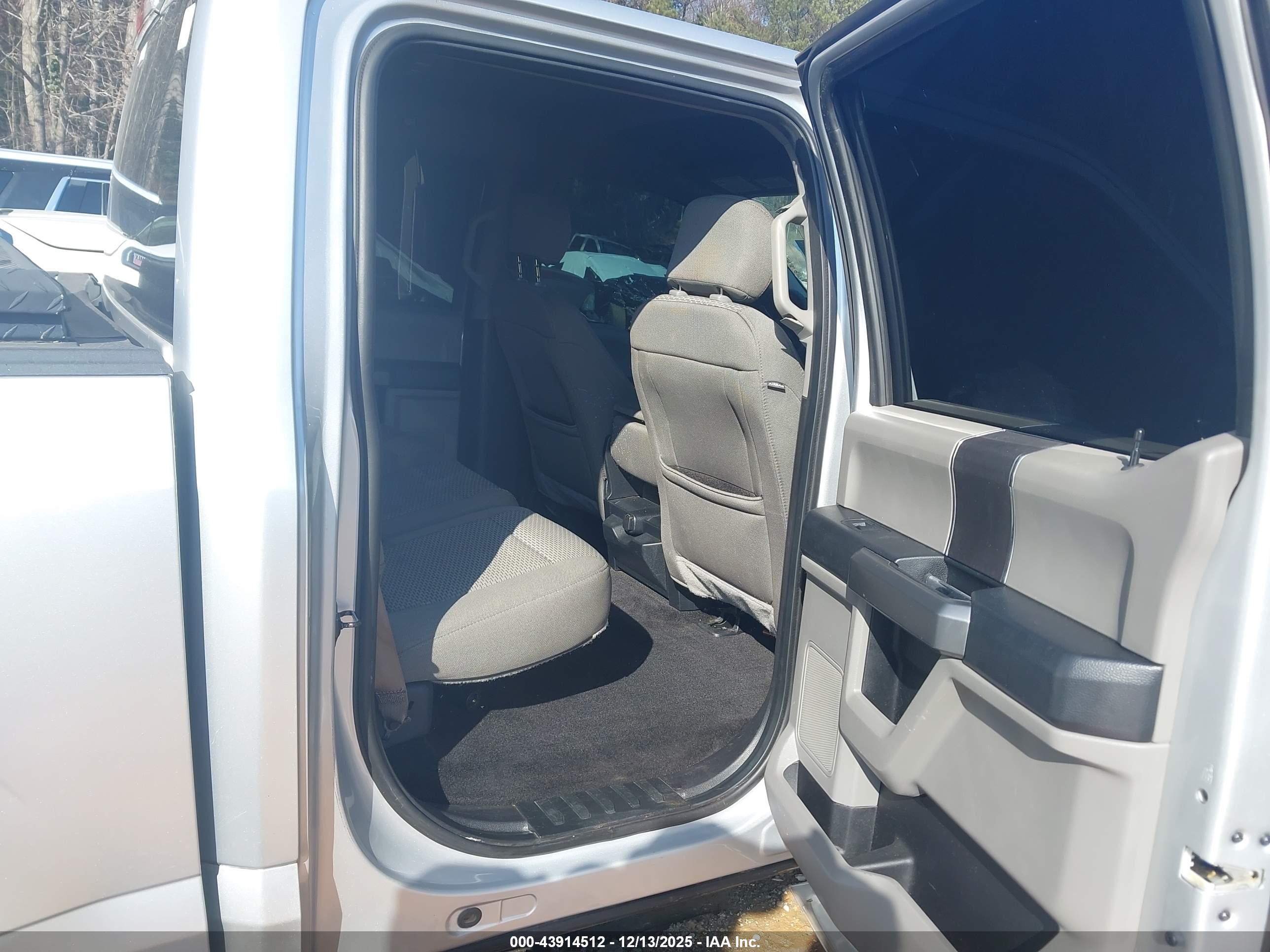 FORD F-150 image 8