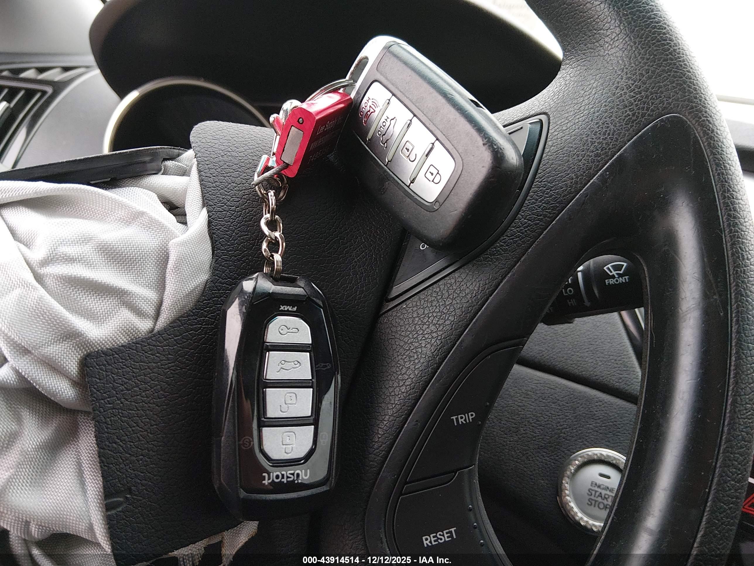 HYUNDAI SONATA image 11