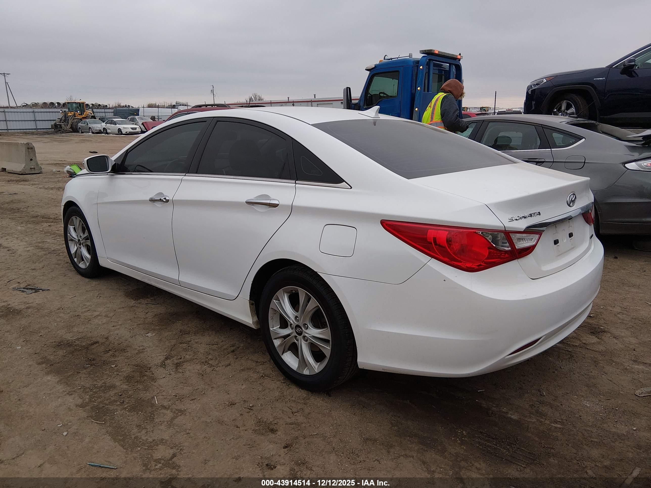 HYUNDAI SONATA image 3