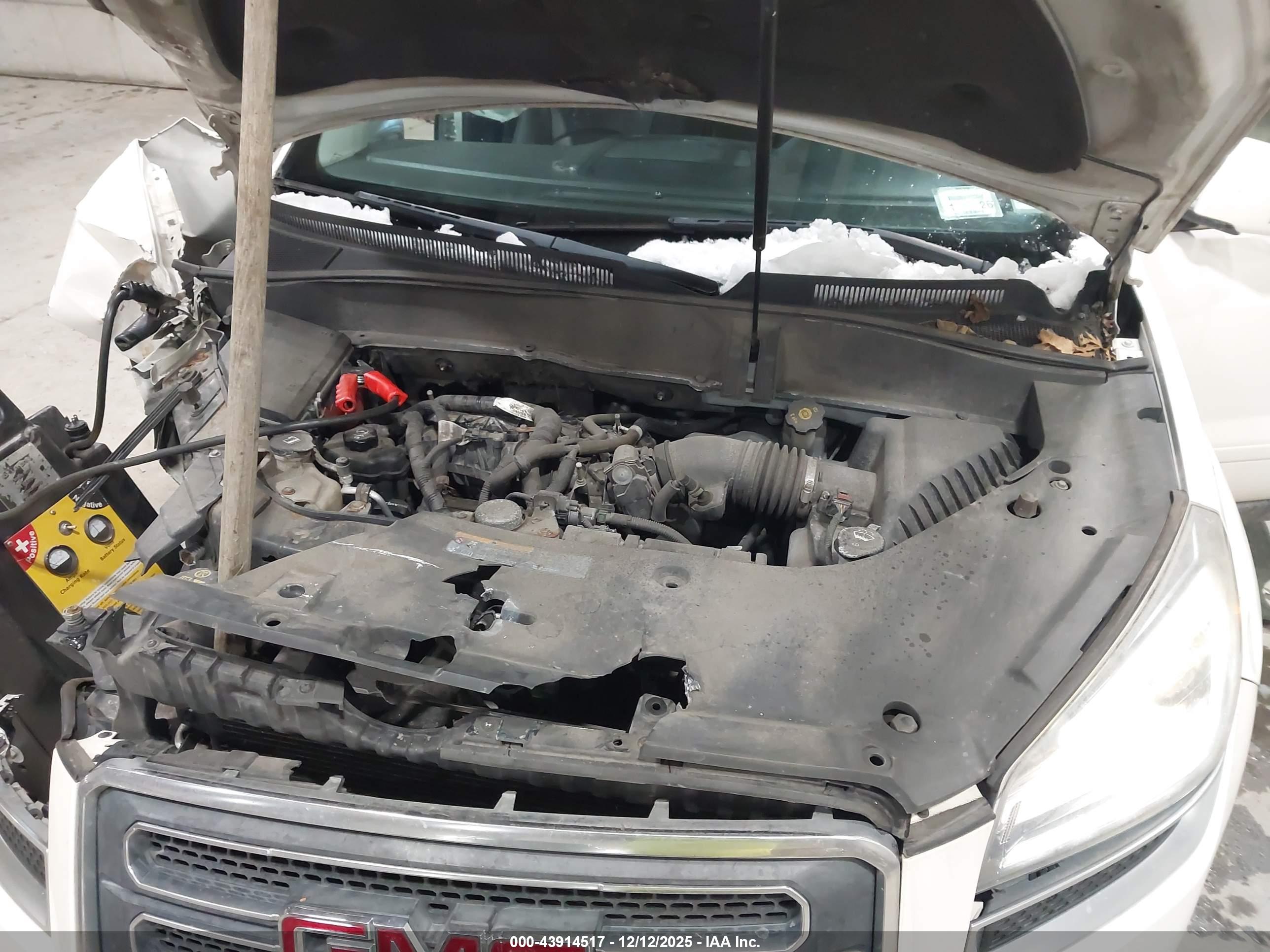 GMC ACADIA image 10