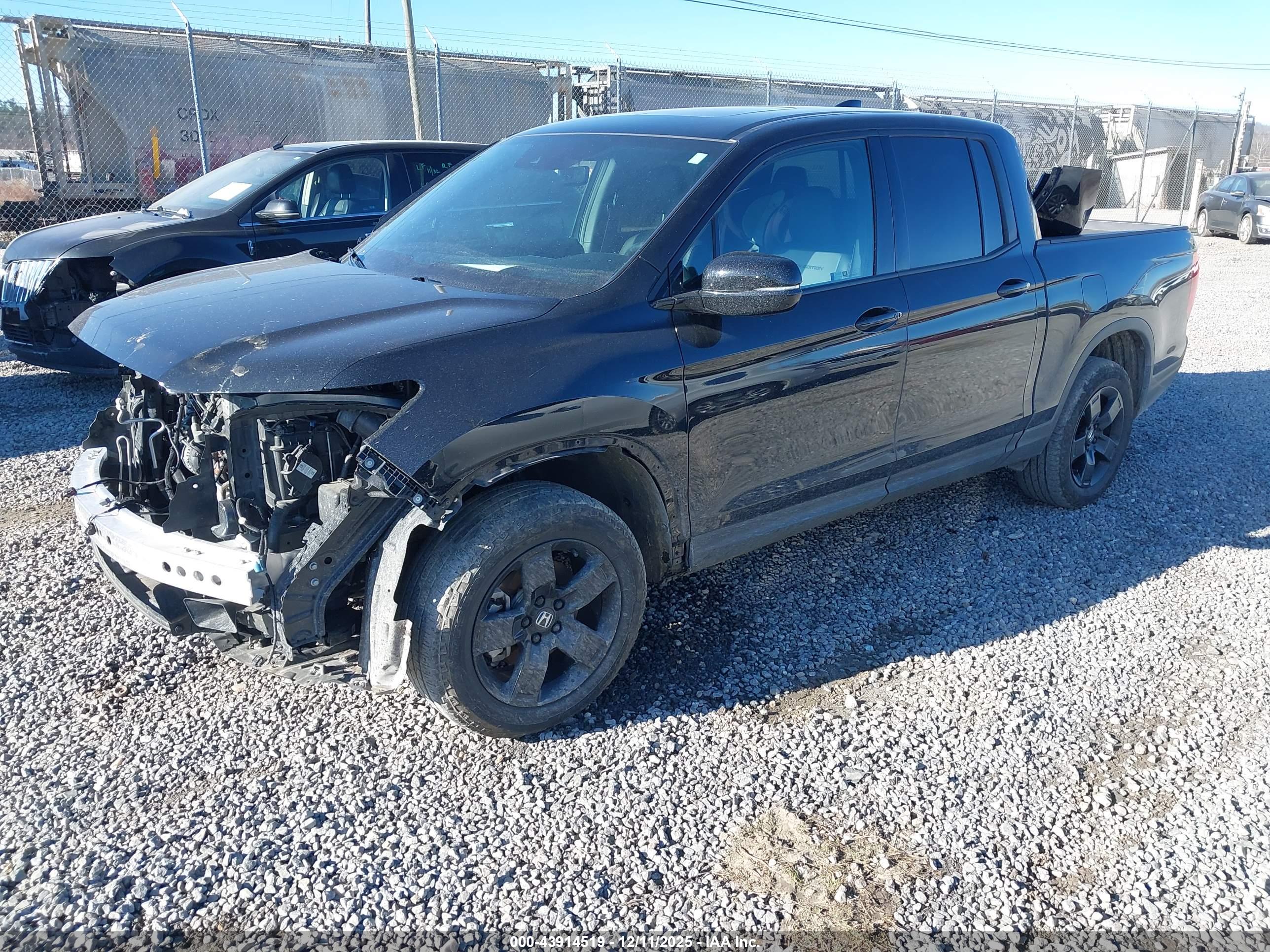 HONDA RIDGELINE image 2