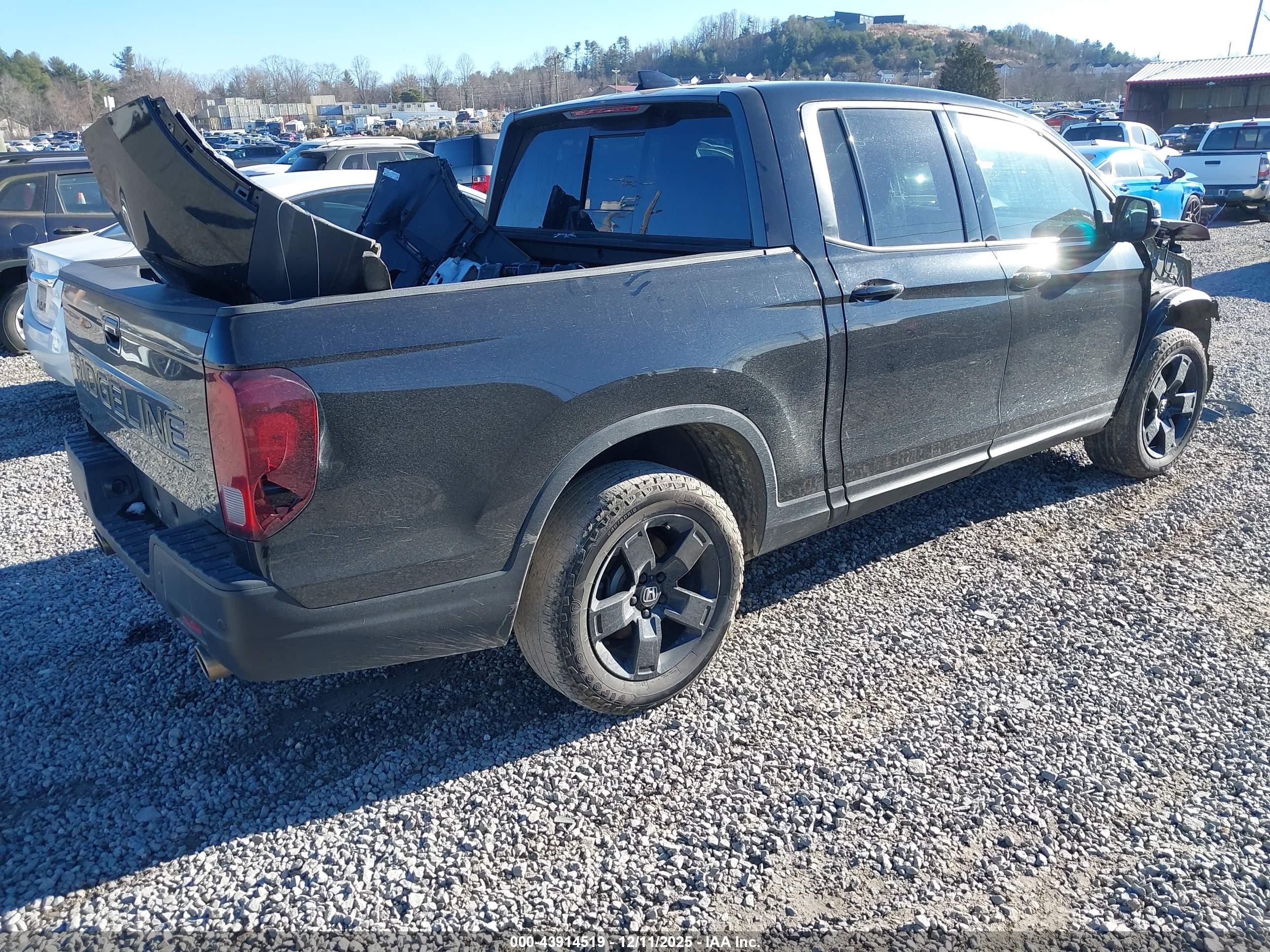 HONDA RIDGELINE image 4