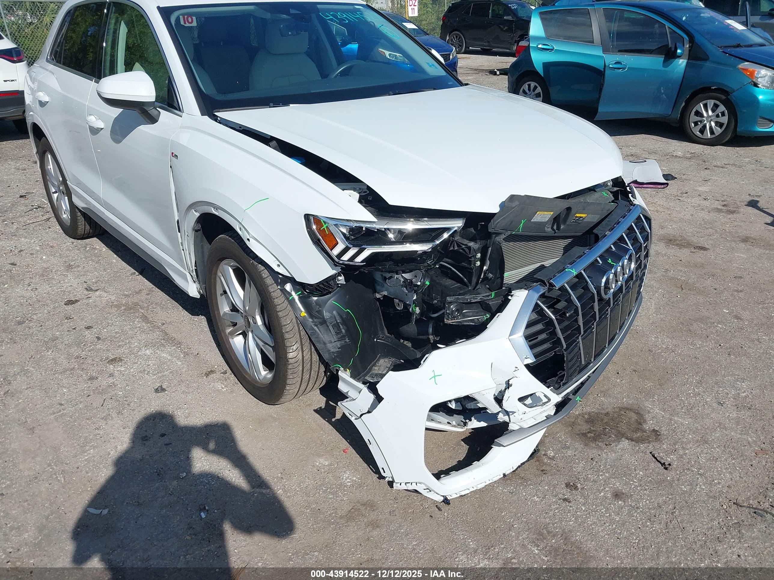 AUDI Q3 image 6